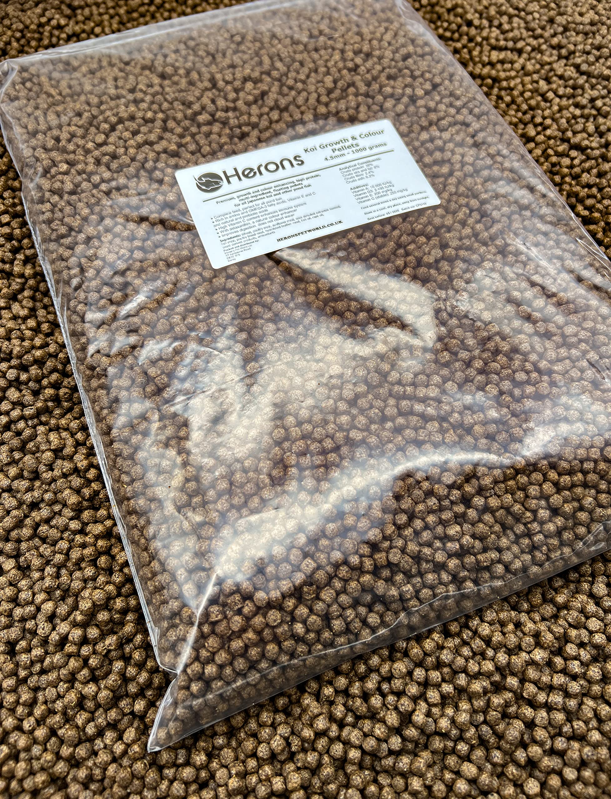 Premium Koi Fish Food Pellets 4.5mm - 1KG | High Protein Growth & Color Enhancing Food for Koi Carp, Shubunkin & Goldfish | Multi-Ingredient Pond Fish Diet | Perfect for Outdoor Ponds & Water Gardens