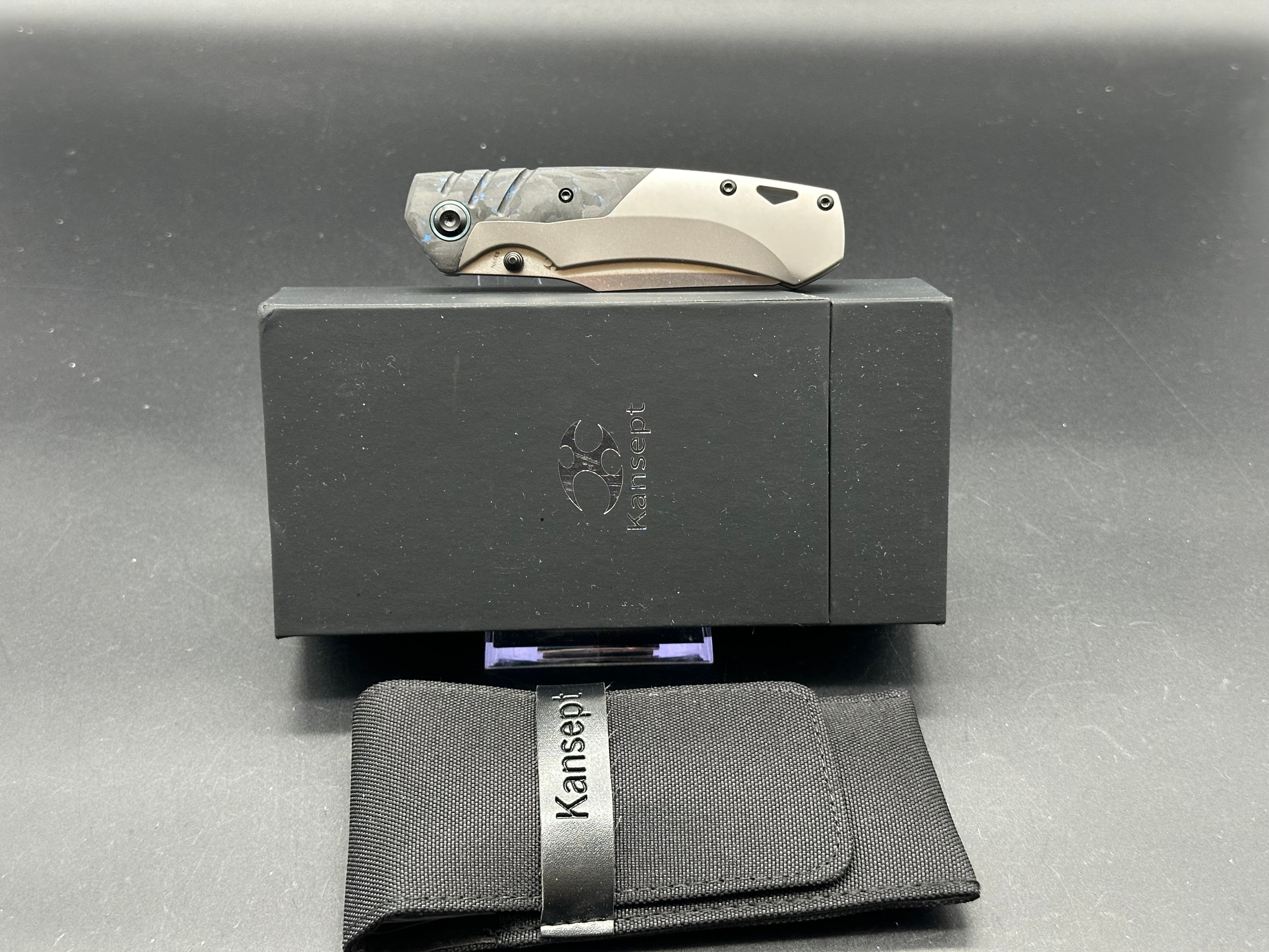 KANSEPT WEIM Folding Knife - Blue/Black Carbon Fiber & Gray Titanium Handle, S35VN Sheepsfoot Blade - EDC, Camping, Outdoor Survival Gear