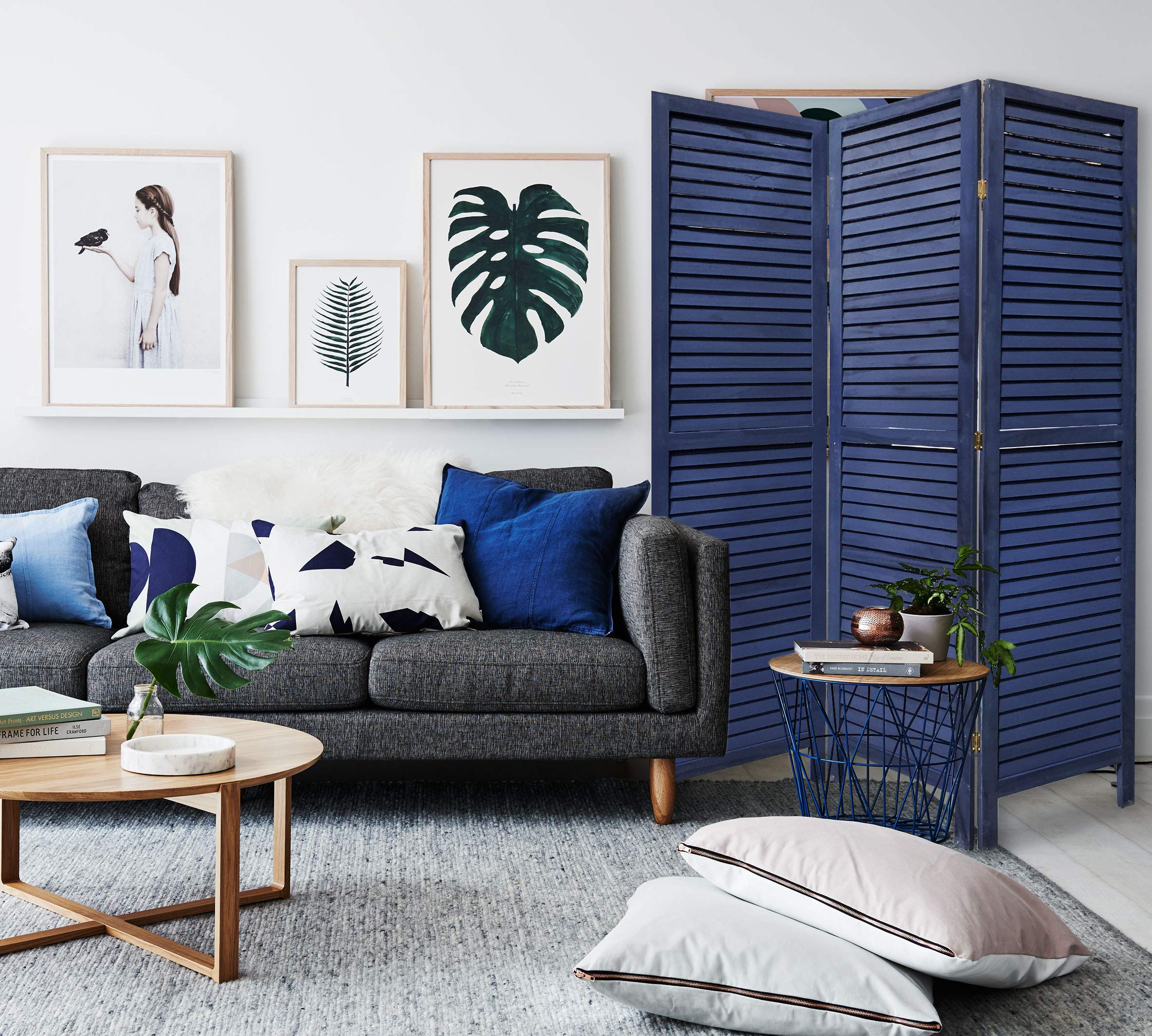 Stylish 6-Panel Folding Room Divider Screen - Decorative Privacy Partition for Home & Office - Perfect for Living Room, Bedroom, or Workspace Separation