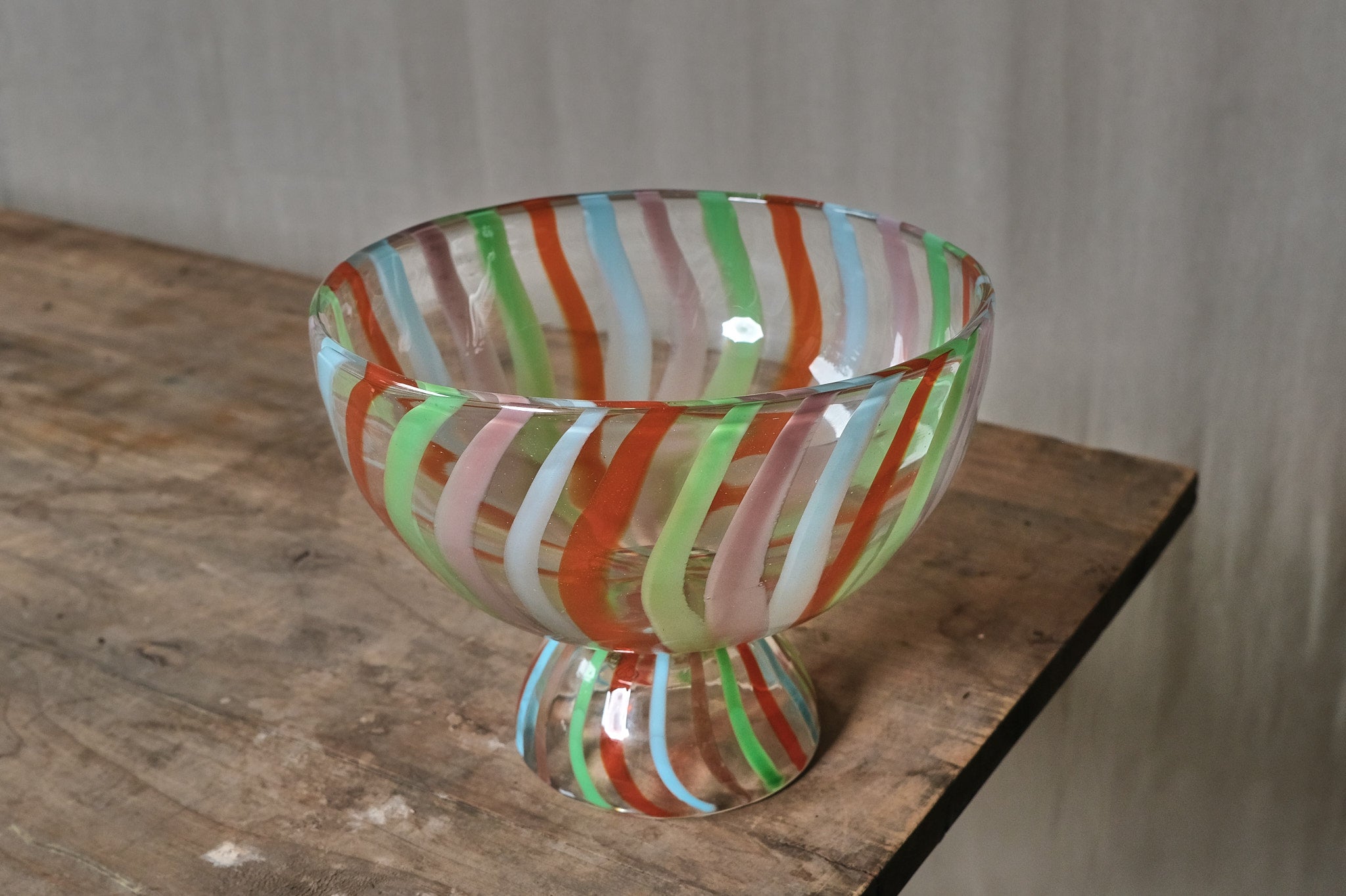Elegant Striped Glass Serving Bowl - 12