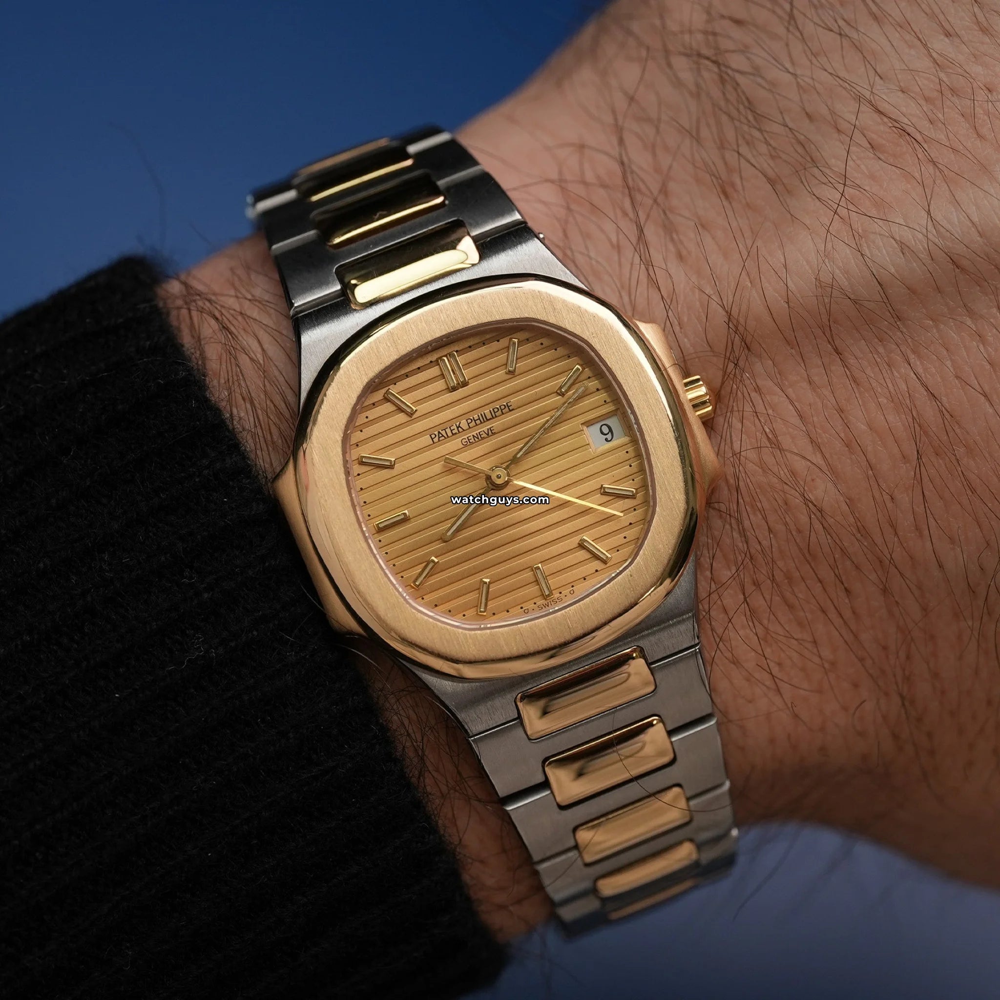 Luxury Patek Philippe Nautilus 3900/1 Stainless Steel Watch for Men - Premium Swiss Automatic Timepiece for Business, Gifting & Special Occasions