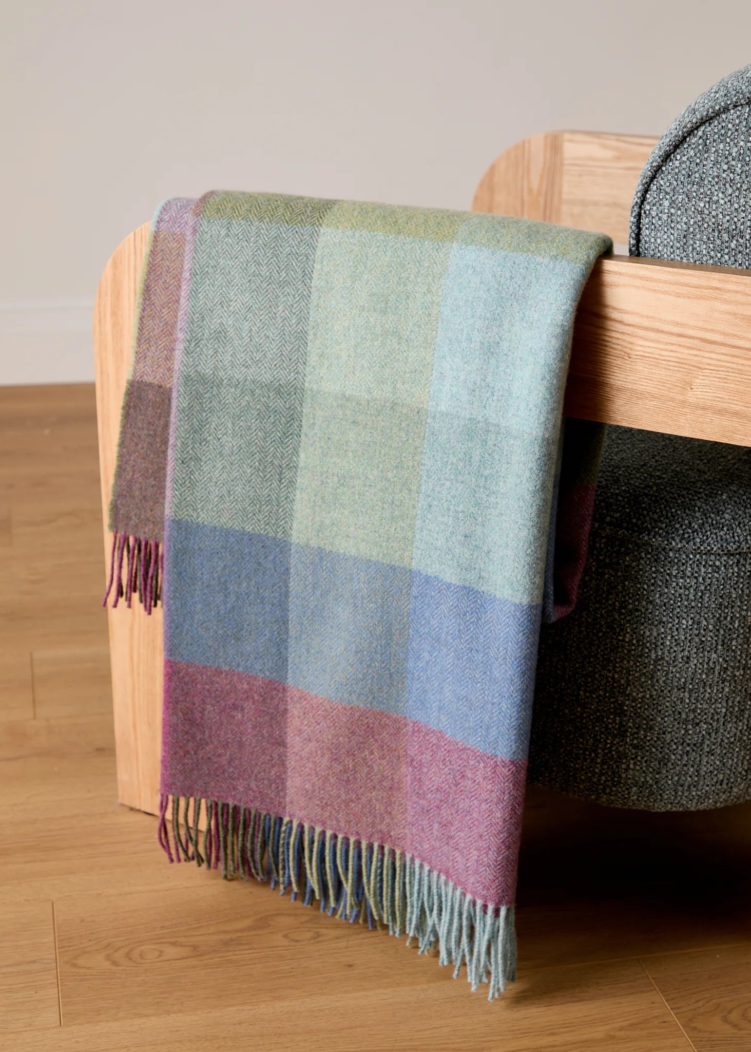 Foxford Lambswool Throw Blanket | Kilmeaden Collection | Soft & Warm Wool Throw for Sofa, Bed & Cozy Home Decor