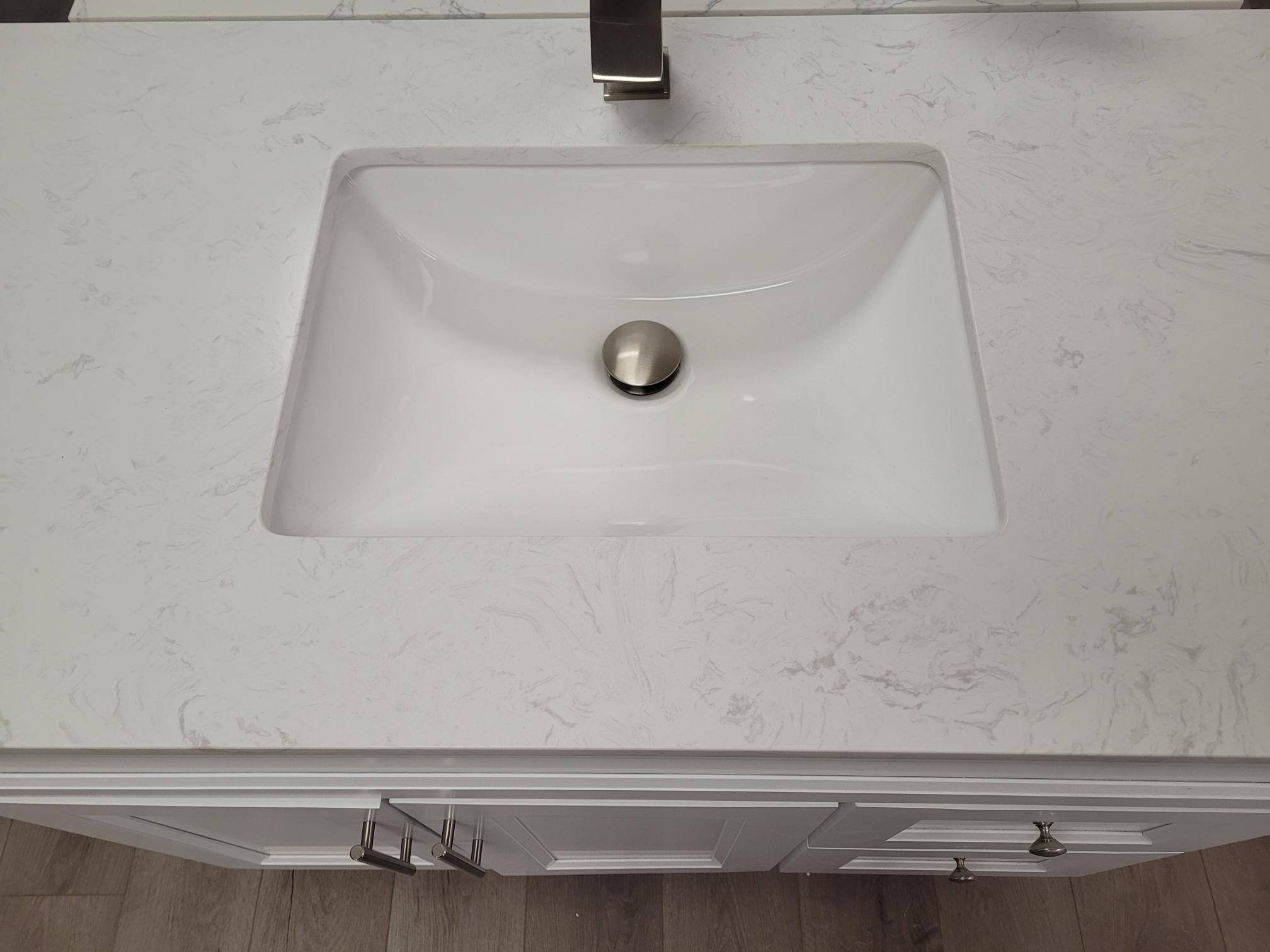 42-Inch LEO Modern Bathroom Vanity with Quartz Countertop & Left Side Drawers - Perfect for Small Bathrooms, Master Suites & Powder Rooms