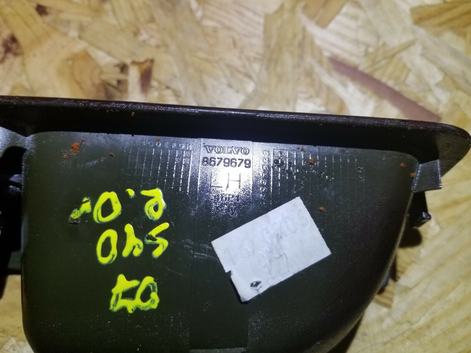 05-07 Volvo S40 Left Rear Driver Side Power Window Switch OEM Replacement - Perfect for Window Repair & Replacement in Volvo S40 Sedans