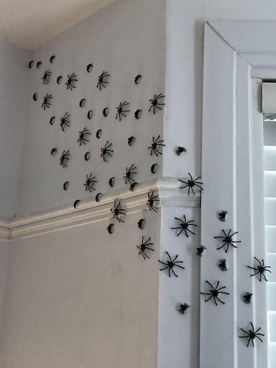 210 Pcs Halloween Spider Decorations - 4 Sizes 3D Plastic Spider Stickers for Indoor & Outdoor Halloween Party Decor - Wall, Window, Room Decorations for Home, Office & Classroom Halloween Party Supplies