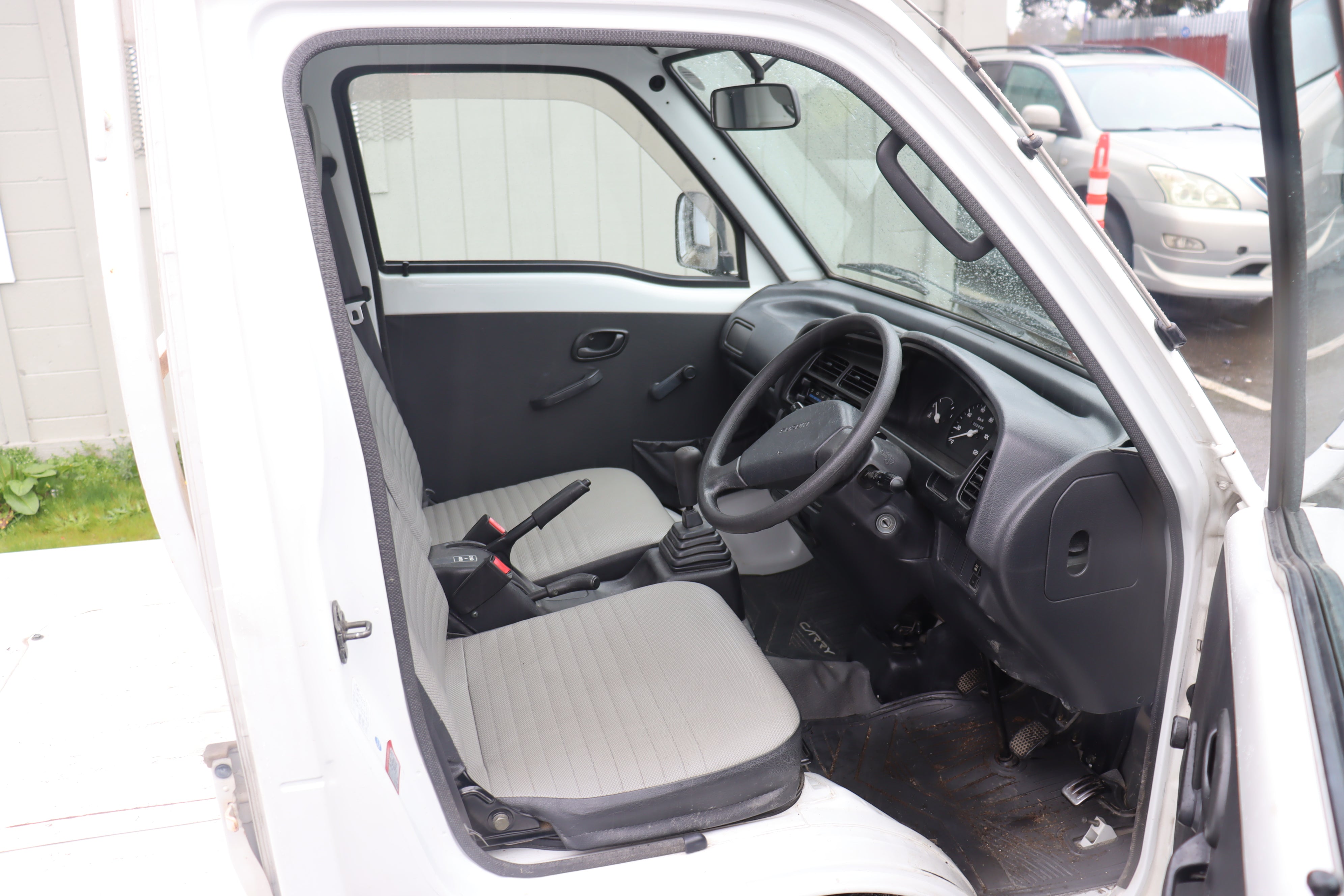 1996 Suzuki Carry Kei Truck JDM DD51T 4WD Low Mileage - Compact Mini Truck for Off-Road, Farm & Urban Delivery