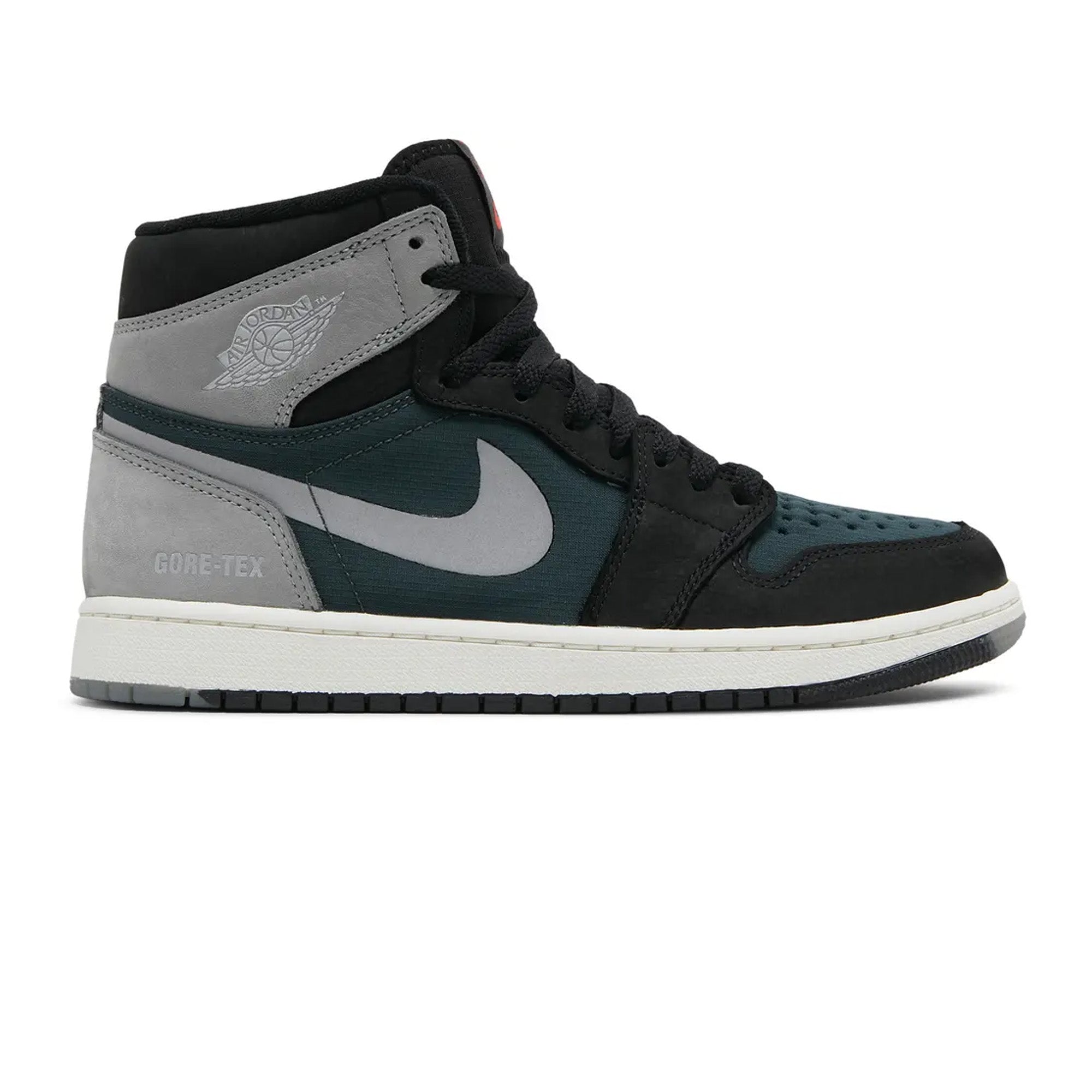 Air Jordan 1 Retro High Element Gore-Tex 'Black Particle Grey' Sneakers (2021) - Waterproof Basketball Shoes for Men, Winter & Rainy Day Fashion Streetwear