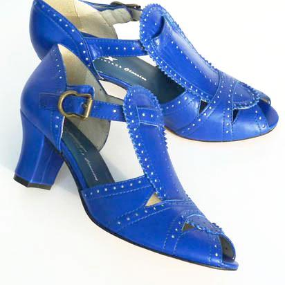 Emily - Stylish and Comfortable Women's Fashion Apparel for Casual Wear, Work, and Special Occasions