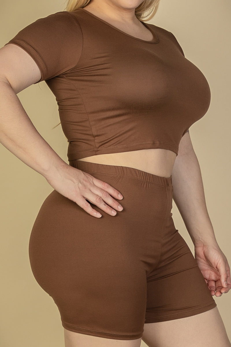 Stylish Plus Size Short Sleeve Crop Top & High Waist Shorts Set for Women - Trendy Summer Outfit for Beach, Vacation & Casual Wear