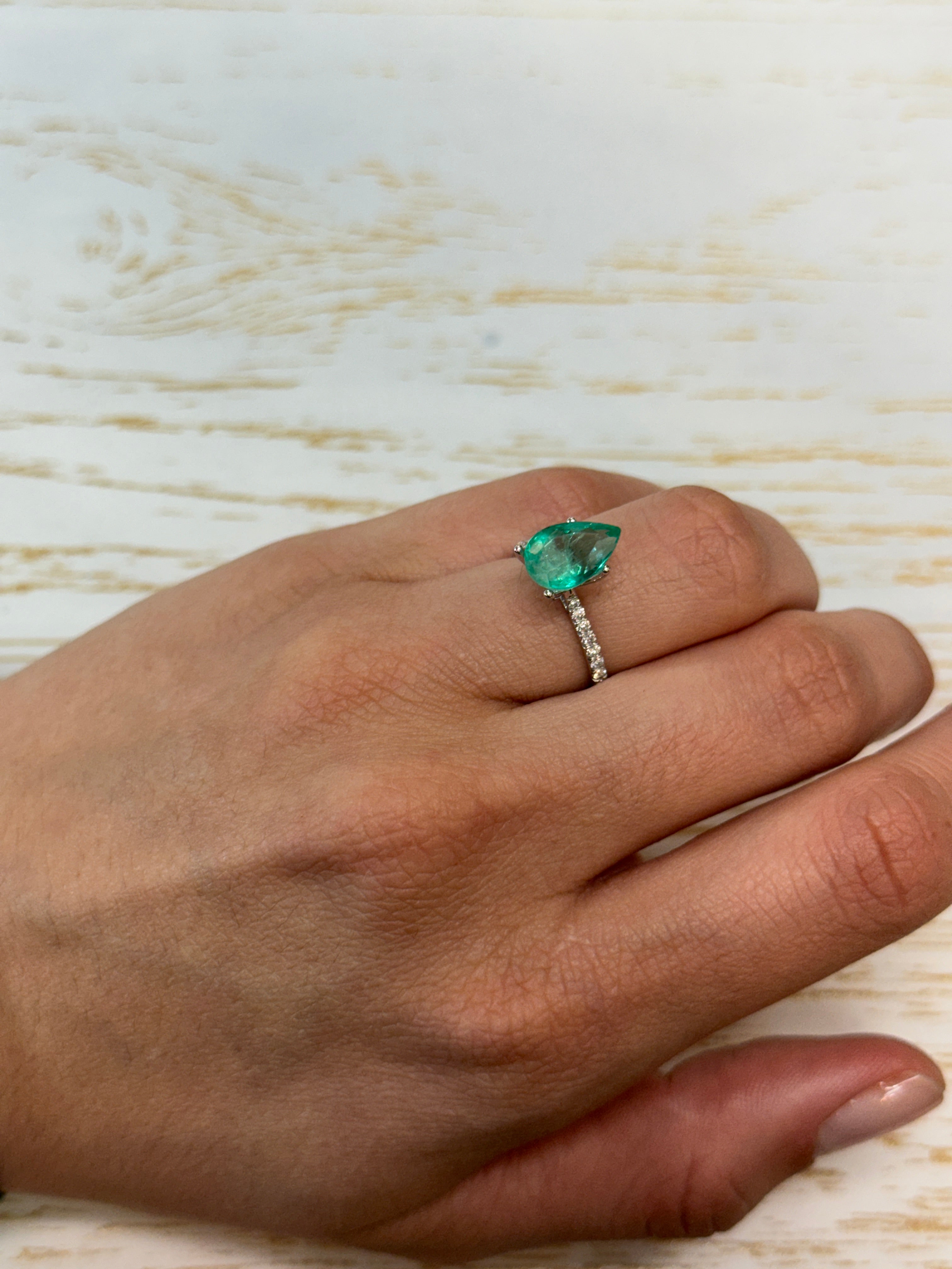 2.68 Carat 11x8mm Natural Colombian Loose Emerald Pear Cut Gemstone for Jewelry Making & Engagement Rings