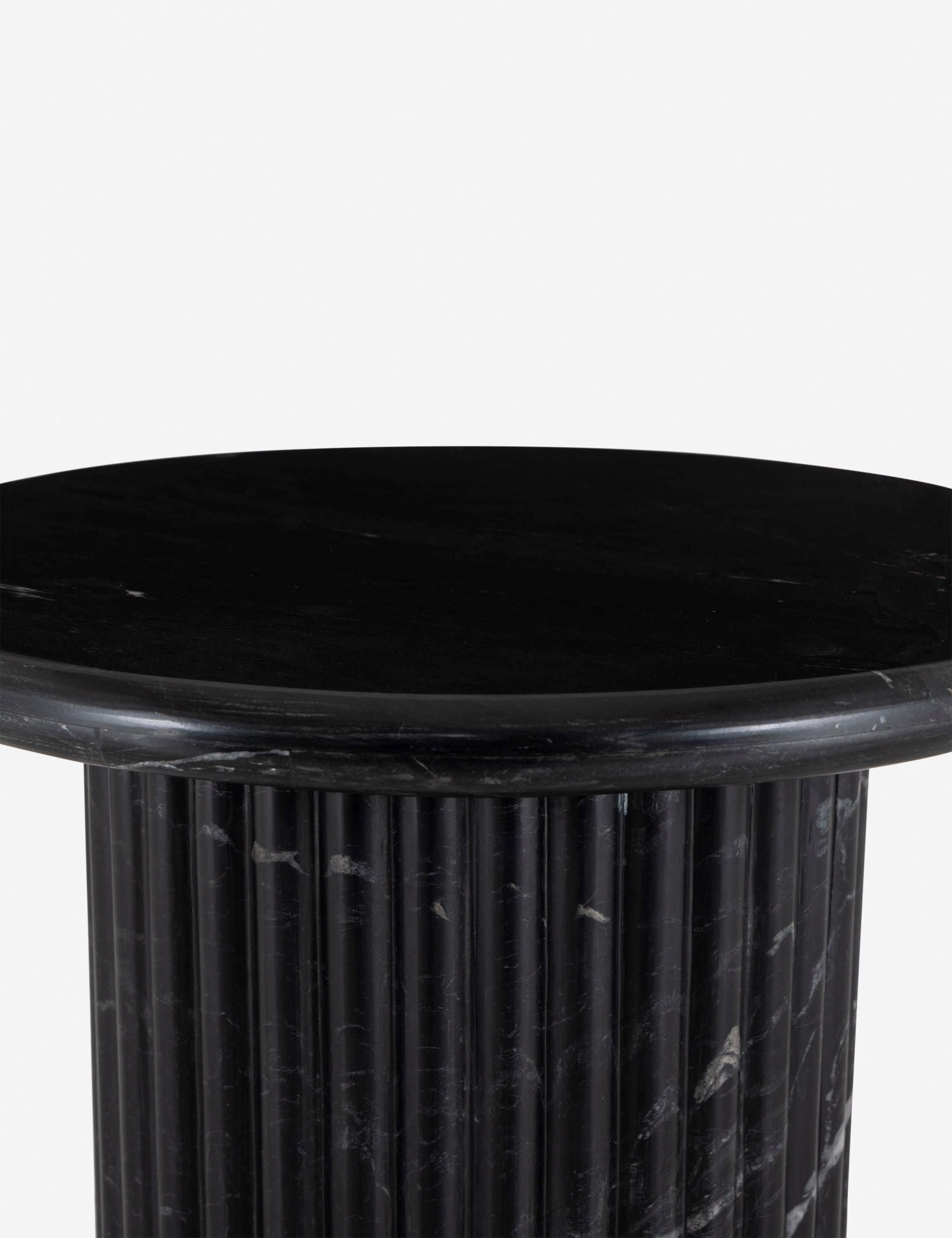 Round Side Table - Modern & Stylish Accent Table for Living Room, Bedroom, or Office - Perfect for Small Spaces & Home Decor
