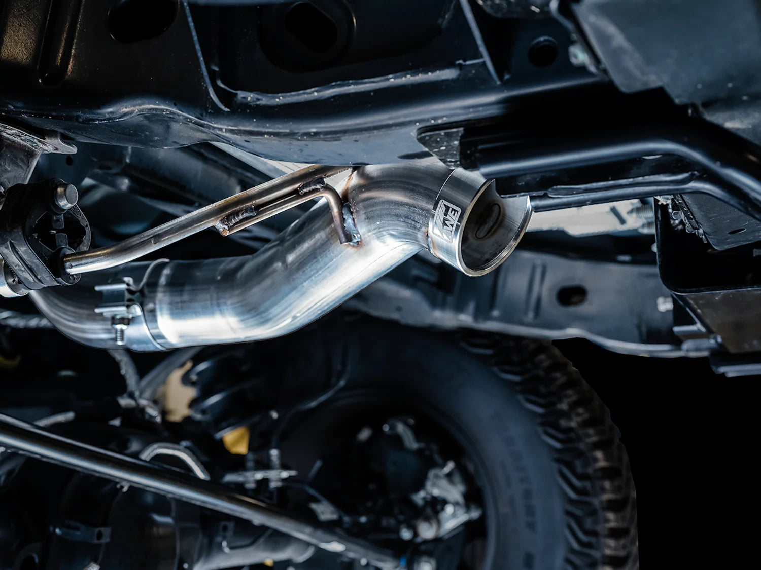 Ford Bronco AWE 0FG Catback Exhaust System with BashGuard™ - High-Performance Off-Road Exhaust for Enhanced Sound & Protection - Perfect for Trail Riding & Adventure Vehicles