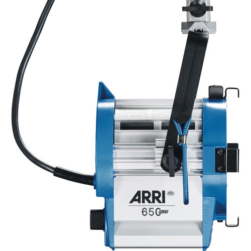 ARRI 650W Plus Tungsten Fresnel Light - 120V/240V Dual Voltage Studio Lighting for Film & Video Production - Perfect for Professional Cinematography and Photography Sets