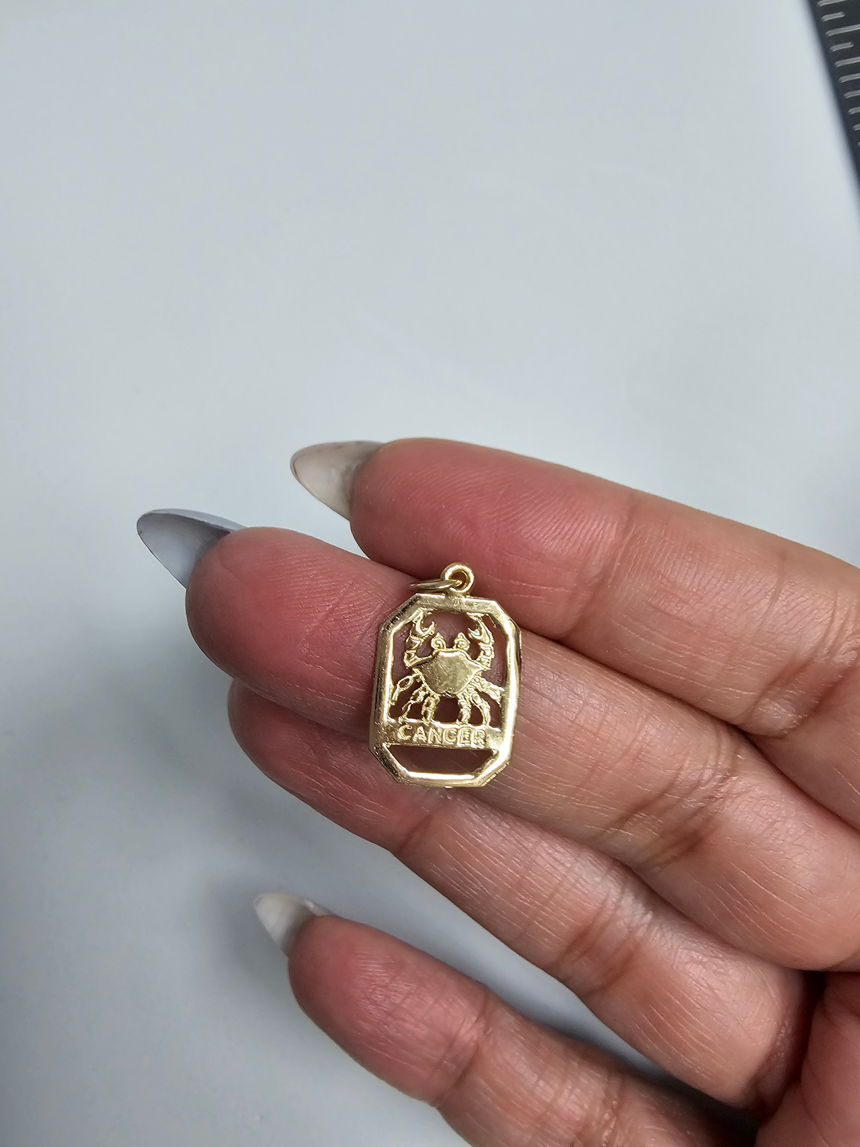 Cancer Zodiac Charm Necklace - Sterling Silver Zodiac Sign Pendant for Women - Perfect Gift for Birthday, Anniversary & Everyday Wear - Ideal for Astrology Lovers & Personalized Jewelry Gifts