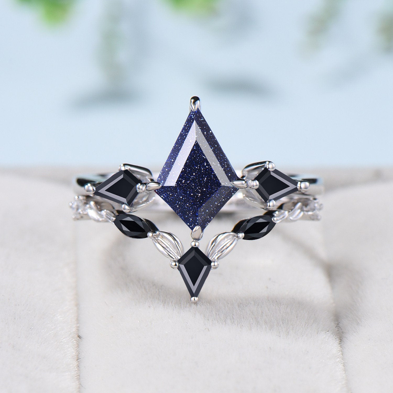 Minimalist Starry Sky Kite Cut Blue Sandstone Engagement Ring Set - Black Stone Galaxy Bridal Ring - Antique Art Deco Wedding Ring for Women - Perfect for Proposals, Anniversaries & Vintage-Inspired Weddings