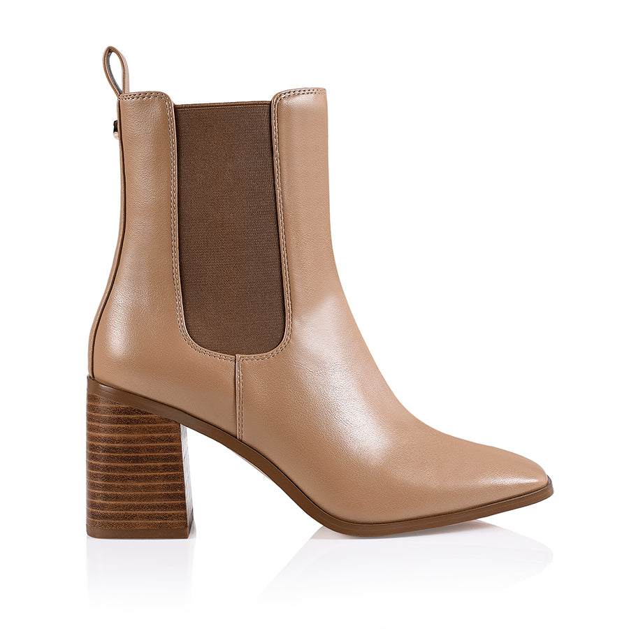 Link Chelsea Ankle Boots for Women - Dark Camel Smooth Leather - Perfect for Office, Casual Outfits & Fall/Winter Fashion