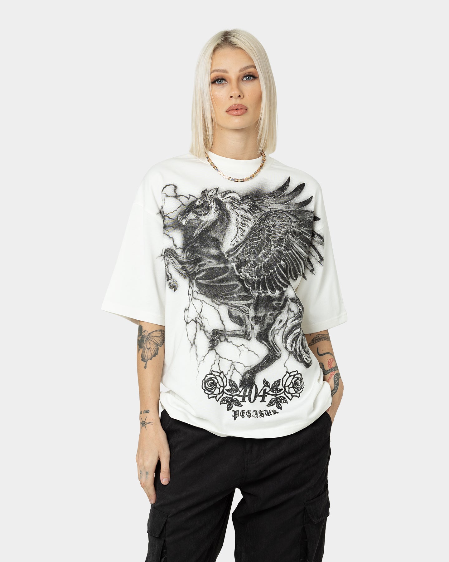 404 Pegasus Vintage Graphic T-Shirt - Off White | Retro Gaming & Anime Style for Casual Wear & Cosplay