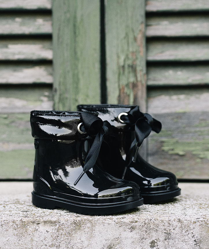 Igor Girl's Bimbi Lazo Waterproof Rain Boots for Kids - Black | Comfortable & Durable Toddler Rain Shoes for Outdoor Play, Puddle Jumping & Spring Weather