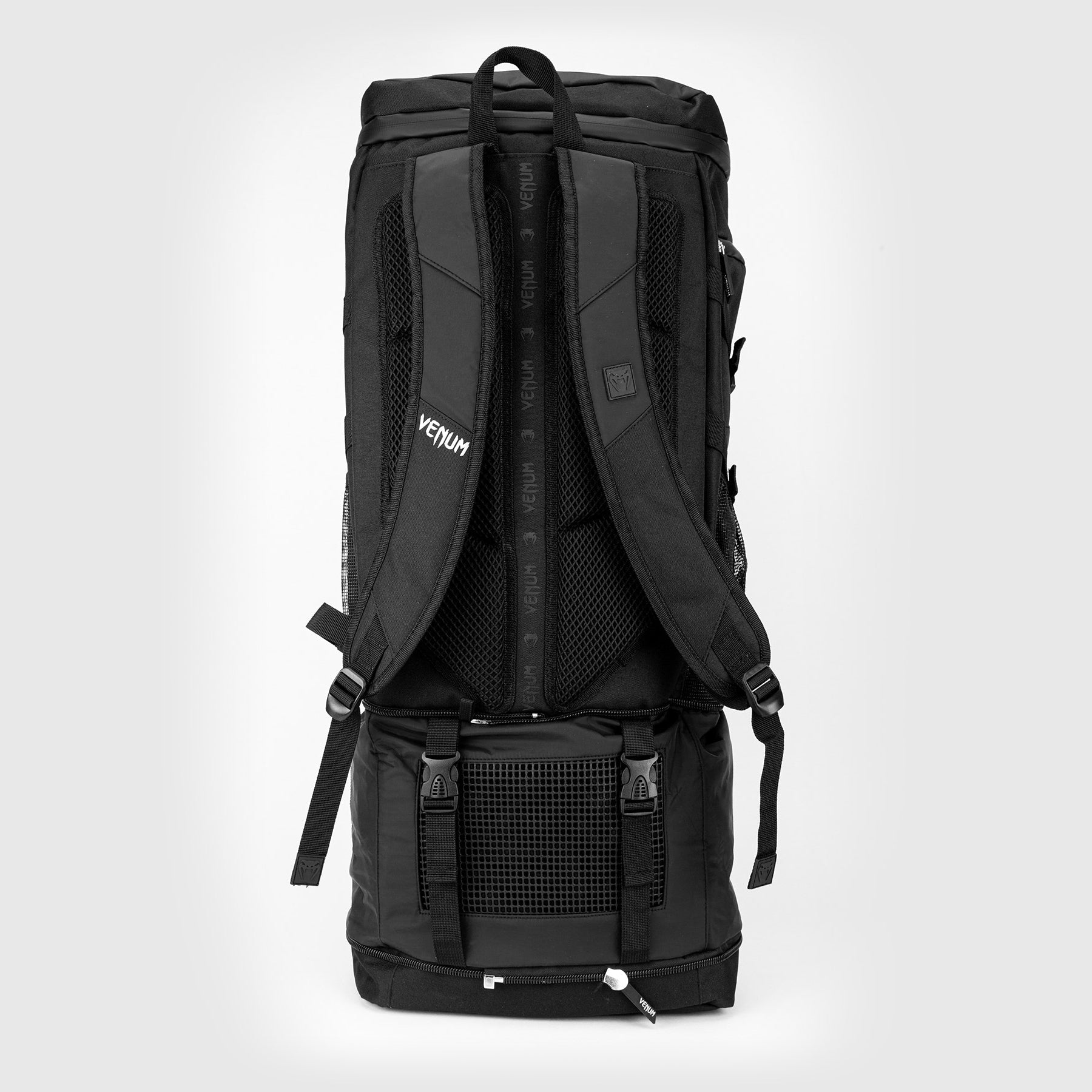 Venum Challenger Xtrem Evo Backpack - Durable MMA & Boxing Gym Bag for Training & Travel - Black/White - Perfect for Fighters, Athletes & Fitness Enthusiasts