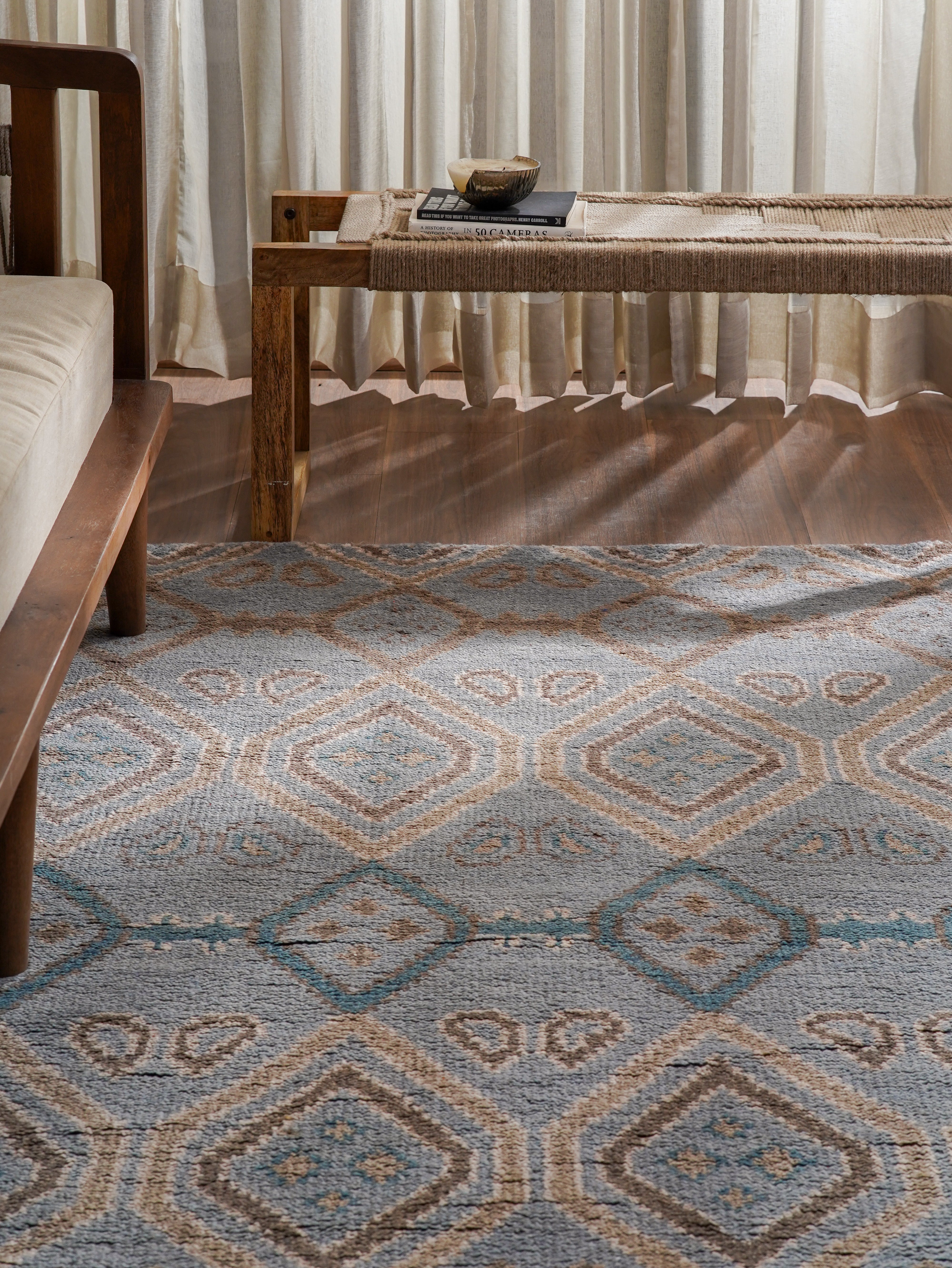 Premium Hand-Knotted Honeycomb Rug - Soft & Durable Wool Carpet for Living Room, Bedroom, or Office Decor