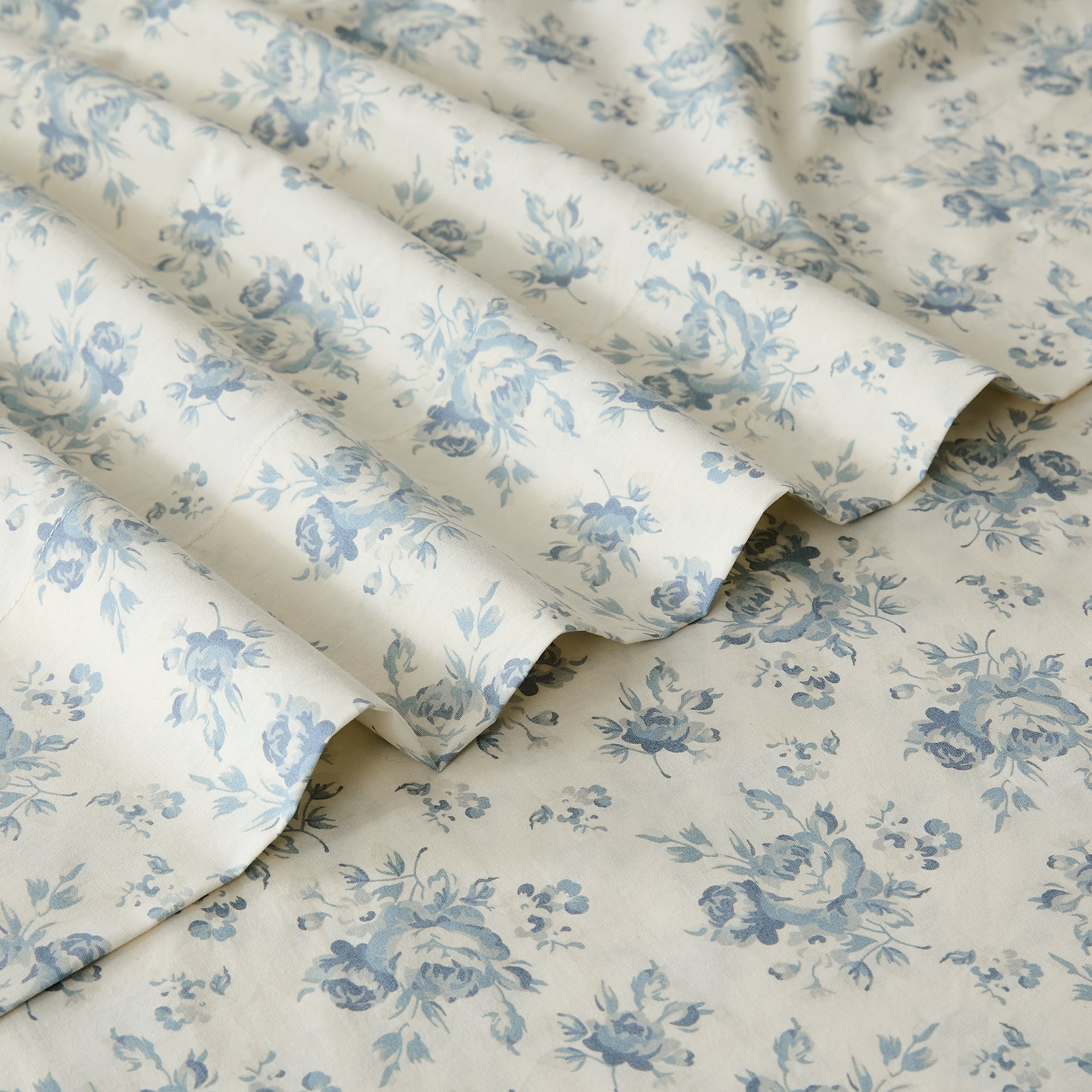 Premium 100% Cotton Rose Garden Bed Sheet Set - Queen Size, Soft & Breathable for All Seasons - Perfect for Home, Hotel, and Guest Room Decor