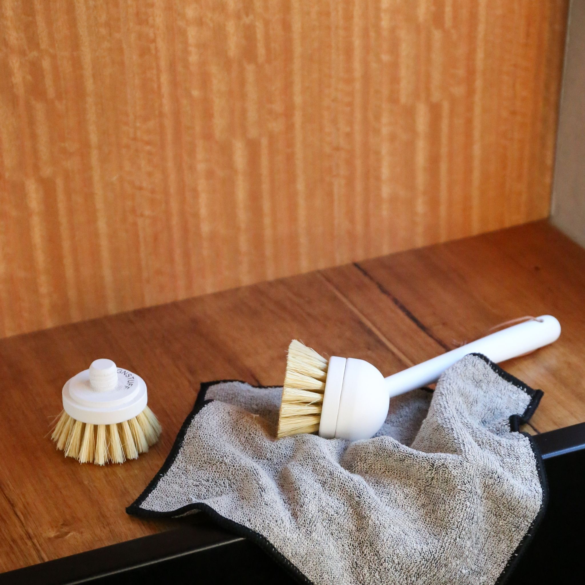 Eco-Friendly Dish Brush - Biodegradable & Sustainable Kitchen Cleaning Brush for Washing Dishes, Pots & Pans - Perfect for Eco-Conscious Homes & Zero Waste Lifestyle