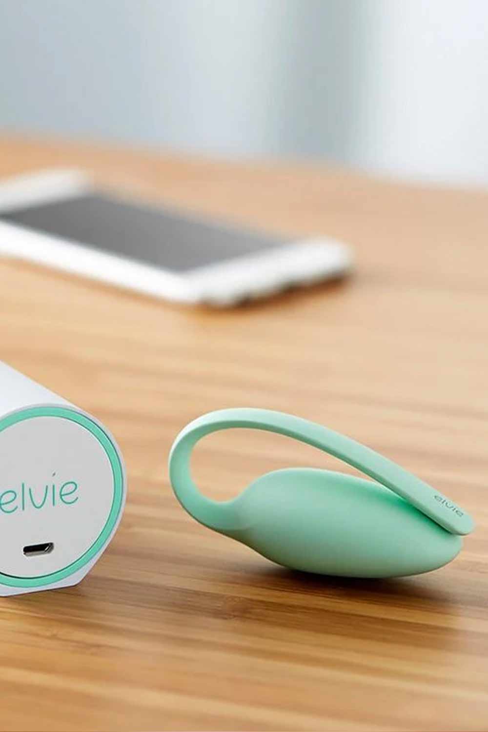 Elvie Kegel Trainer with App - Smart Pelvic Floor Exerciser for Women, Postpartum Recovery & Bladder Control - Home Use & Fitness Tracking