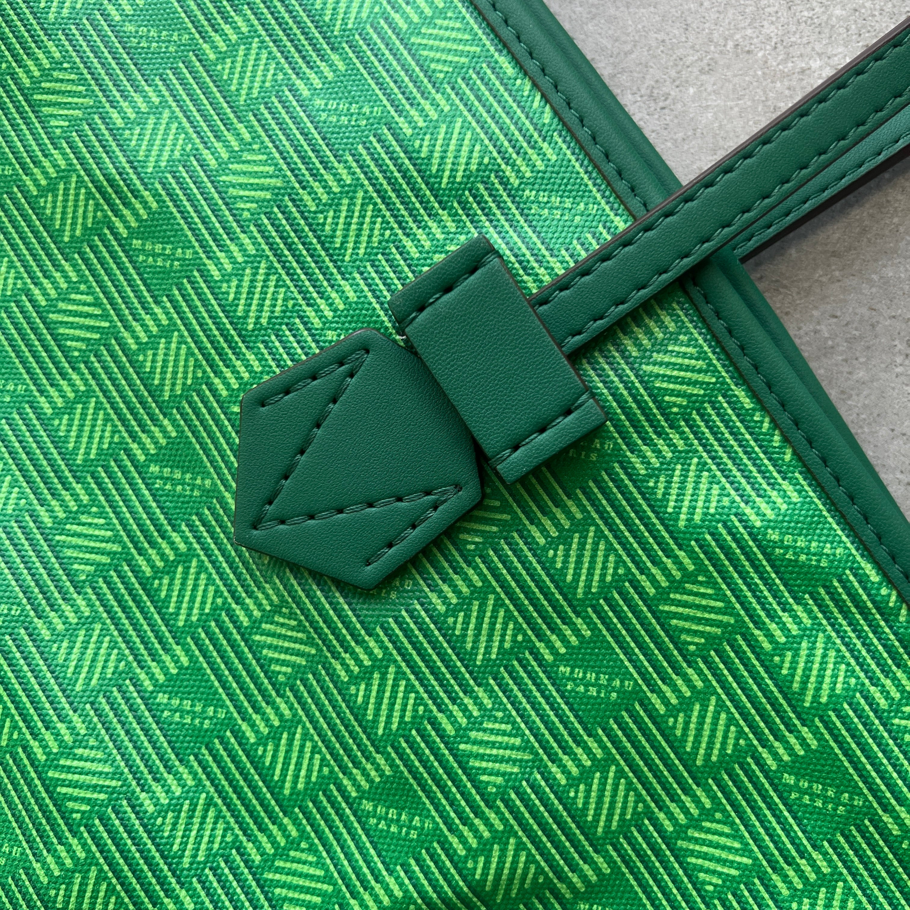 Saint Tropez Zip Tote MM Handbag - Stylish Green Leather Shoulder Bag for Women | Perfect for Work, Travel & Everyday Use