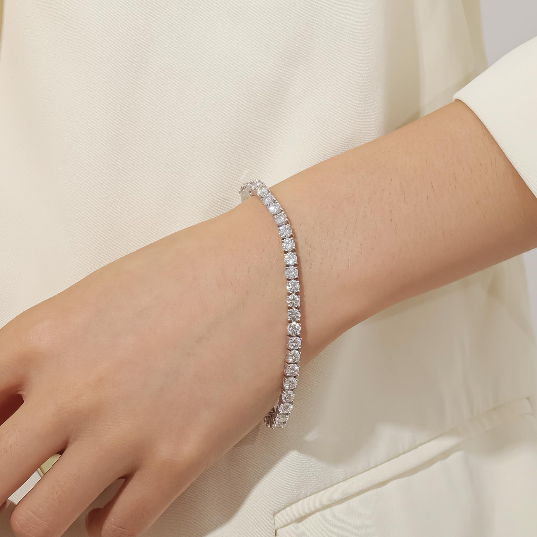 Moissanite Tennis Bracelet for Women - 18K White Gold & 925 Sterling Silver Bracelet - 3-6.5mm Diamond Alternative Jewelry - Adjustable 6-7.5 Inch - Perfect for Weddings, Anniversaries & Gifts