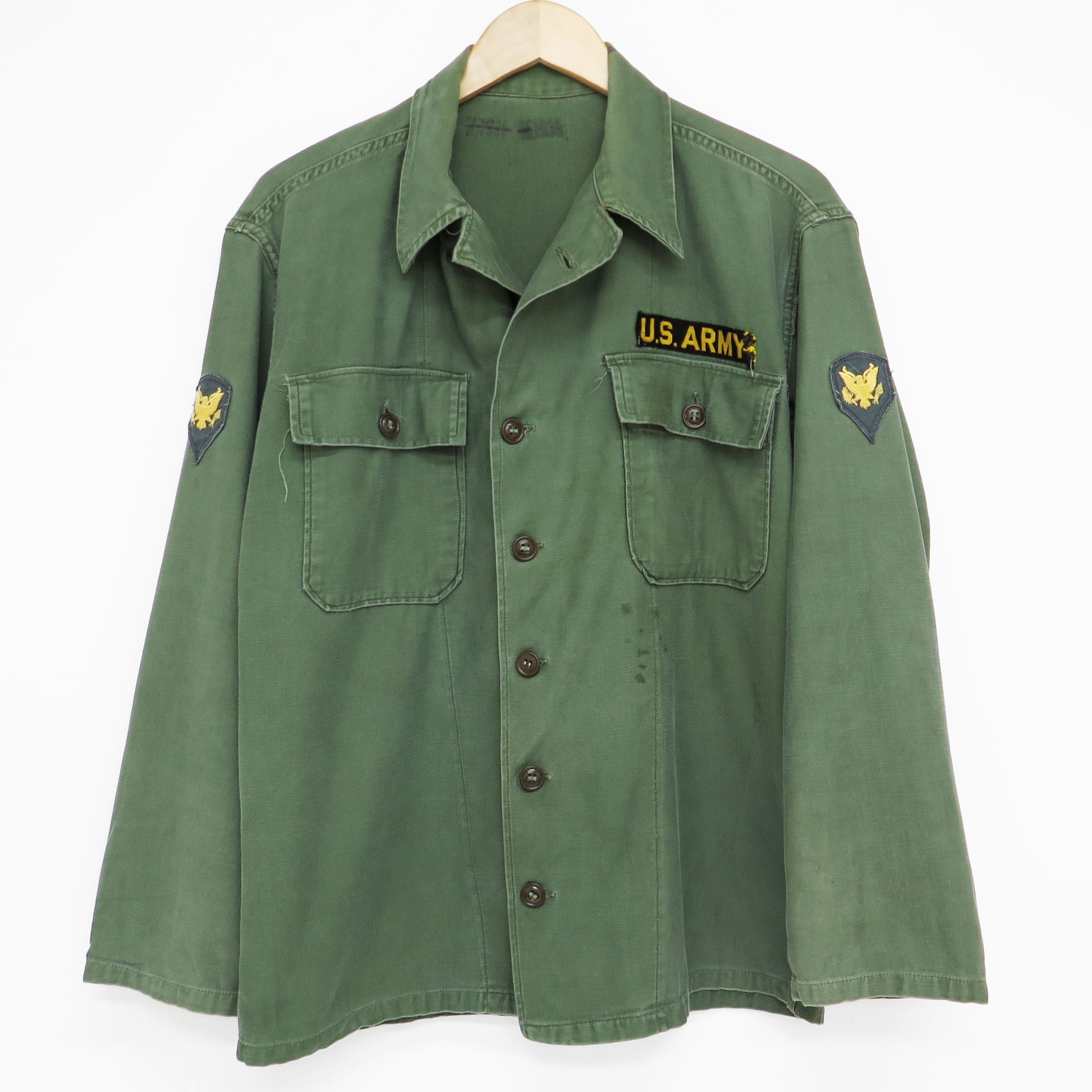 Vintage US Army Utility Shirt P58 1960s Vietnam War Specialist E4 Patch - Medium Size | Military Uniform, Reenactment & Collectible