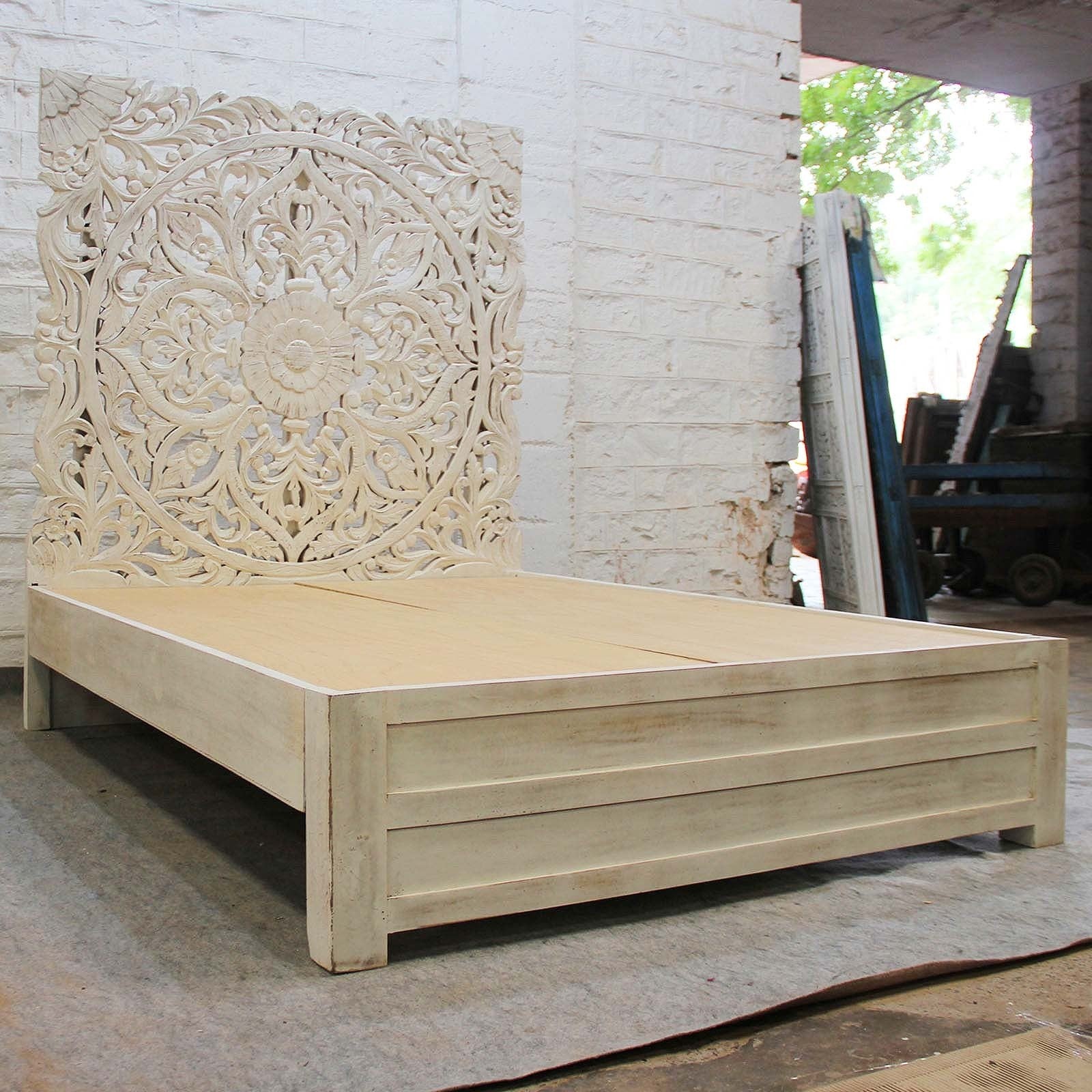 Hand Carved Indian Solid Wooden Sahara Bed Frame in White - Queen/King Size Luxury Bed Frame for Master Bedroom & Guest Room Decor