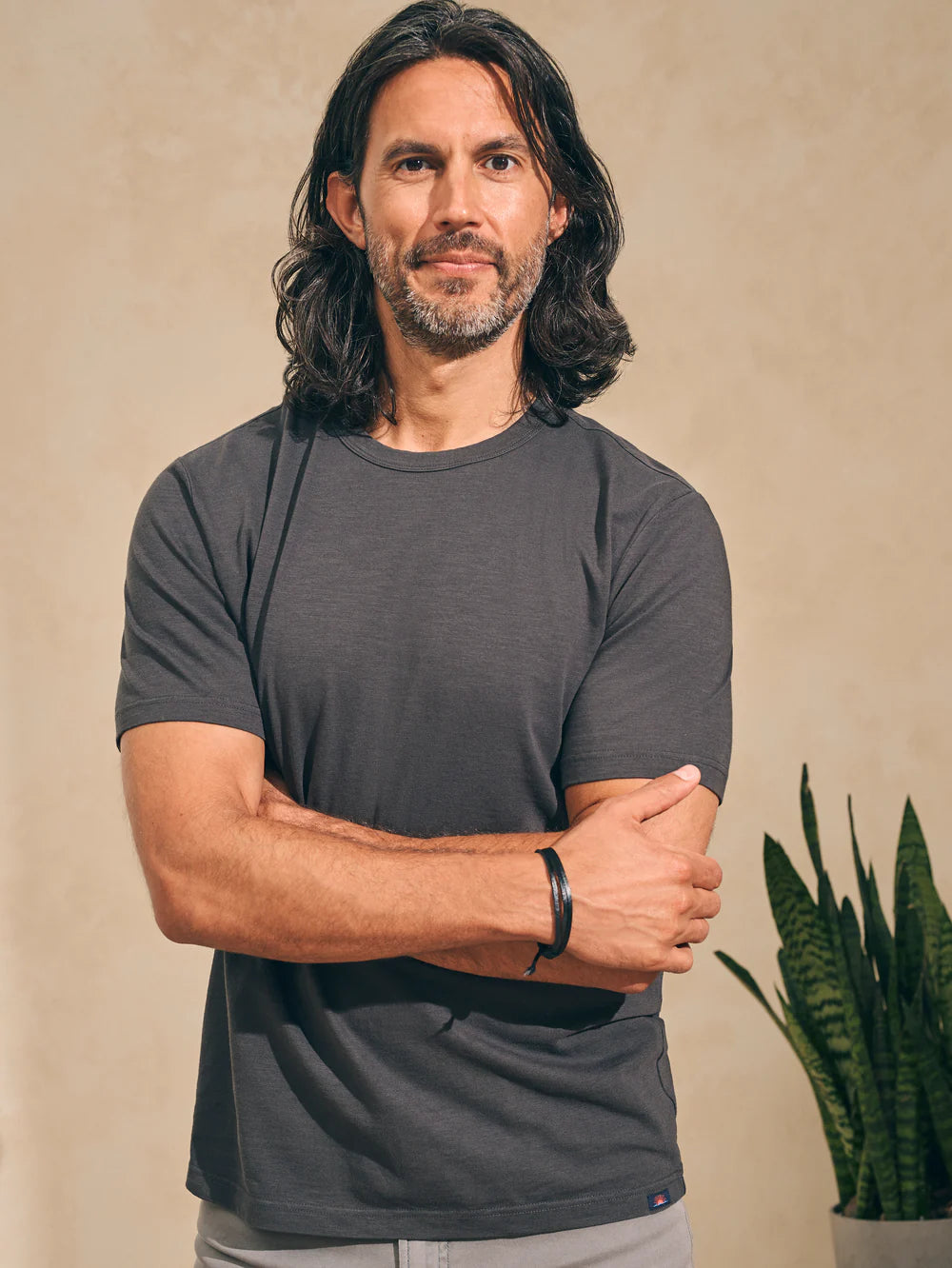 Faherty Sunwashed T-Shirt for Men - Soft Washed Black Cotton Tee - Casual Wear, Beach Outings & Everyday Comfort