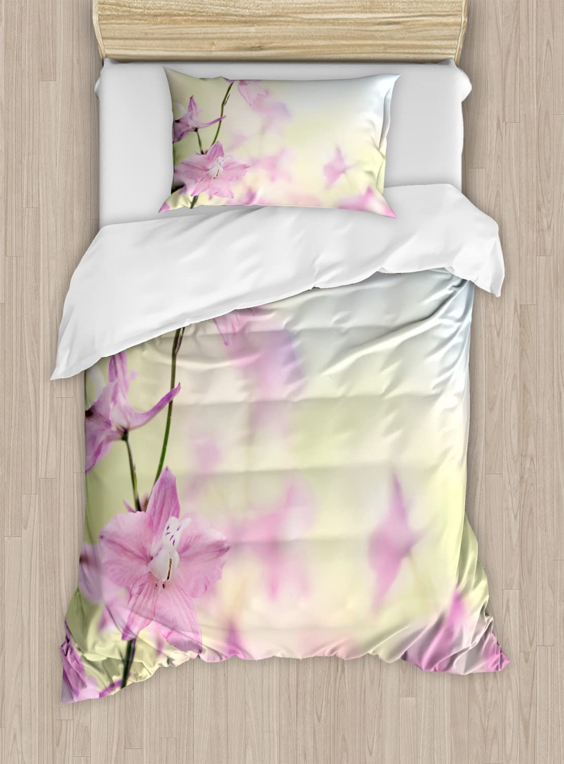 Ambesonne Floral Duvet Cover Set - Twin Size 2-Piece Set with 2 Duvet Covers & 2 Pillowcases, Larkspur Petals & Bokeh Backdrop Design in Pale Green & Pink | Perfect for Summer Bedroom Decor, Guest Room, Dorm Room & Cozy Home Styling