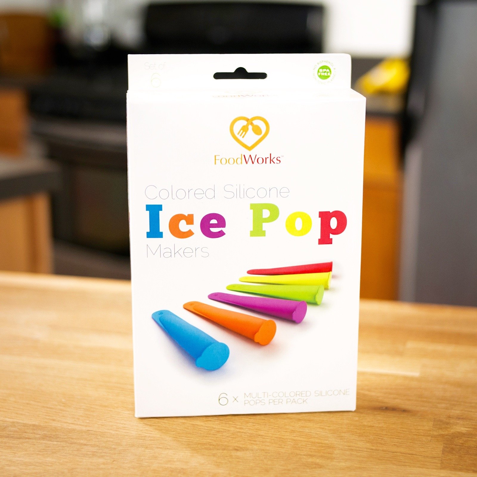 Best Silicone Ice Pop Maker Molds - Set of 6 Reusable Popsicle Molds for Homemade Frozen Treats - Perfect for Summer Parties, Kids Snacks & Healthy Desserts