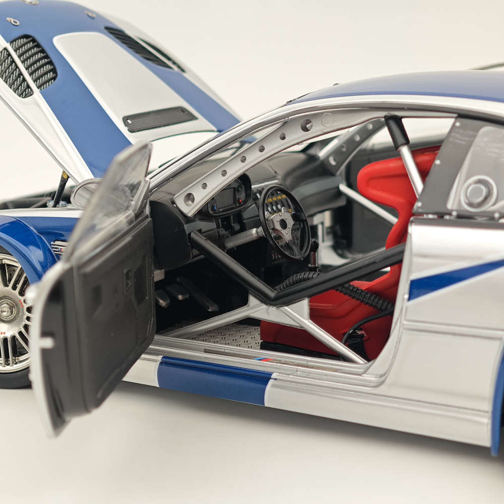 1/18 Scale BMW M3 GTR E46 2001 Diecast Model Car - Need for Speed Edition - Collectible Metal Alloy Racing Vehicle for Display & Gift - Perfect for Car Enthusiasts, Model Collectors, and Home/Office Decoration
