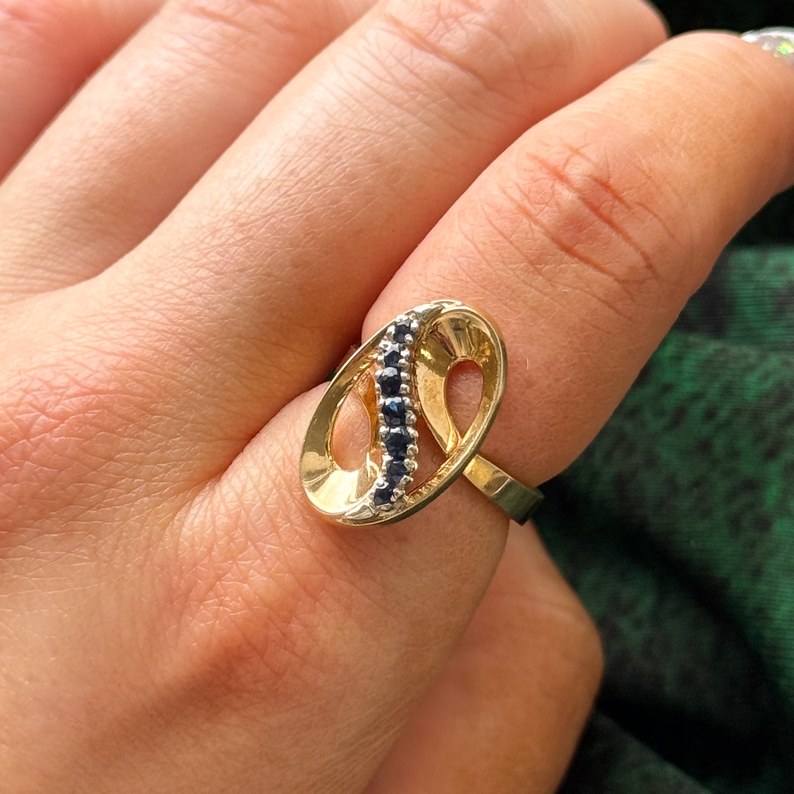 Exquisite 0.18ctw Sapphire Cocktail Ring - Size 6.25 | Elegant Blue Gemstone Jewelry for Women | Perfect for Parties, Weddings & Special Occasions