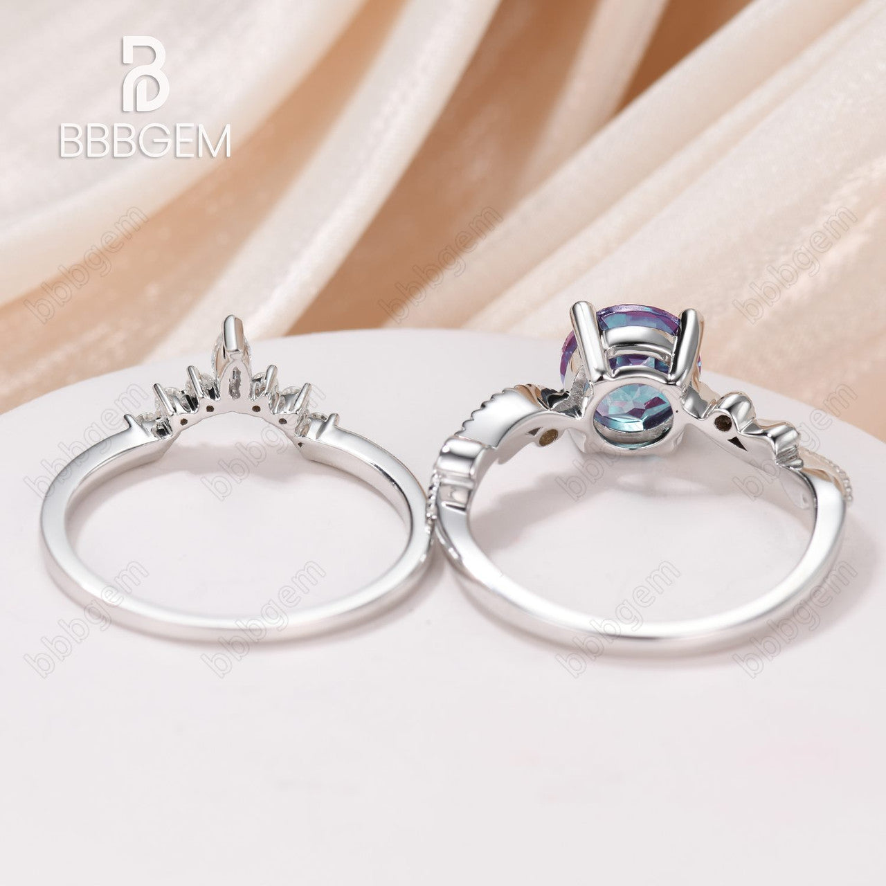 Exquisite Milgrain Round Alexandrite & Moissanite Engagement Ring Set - Stackable Wedding Band for Women - Perfect for Proposals, Anniversaries, and Bridal Jewelry