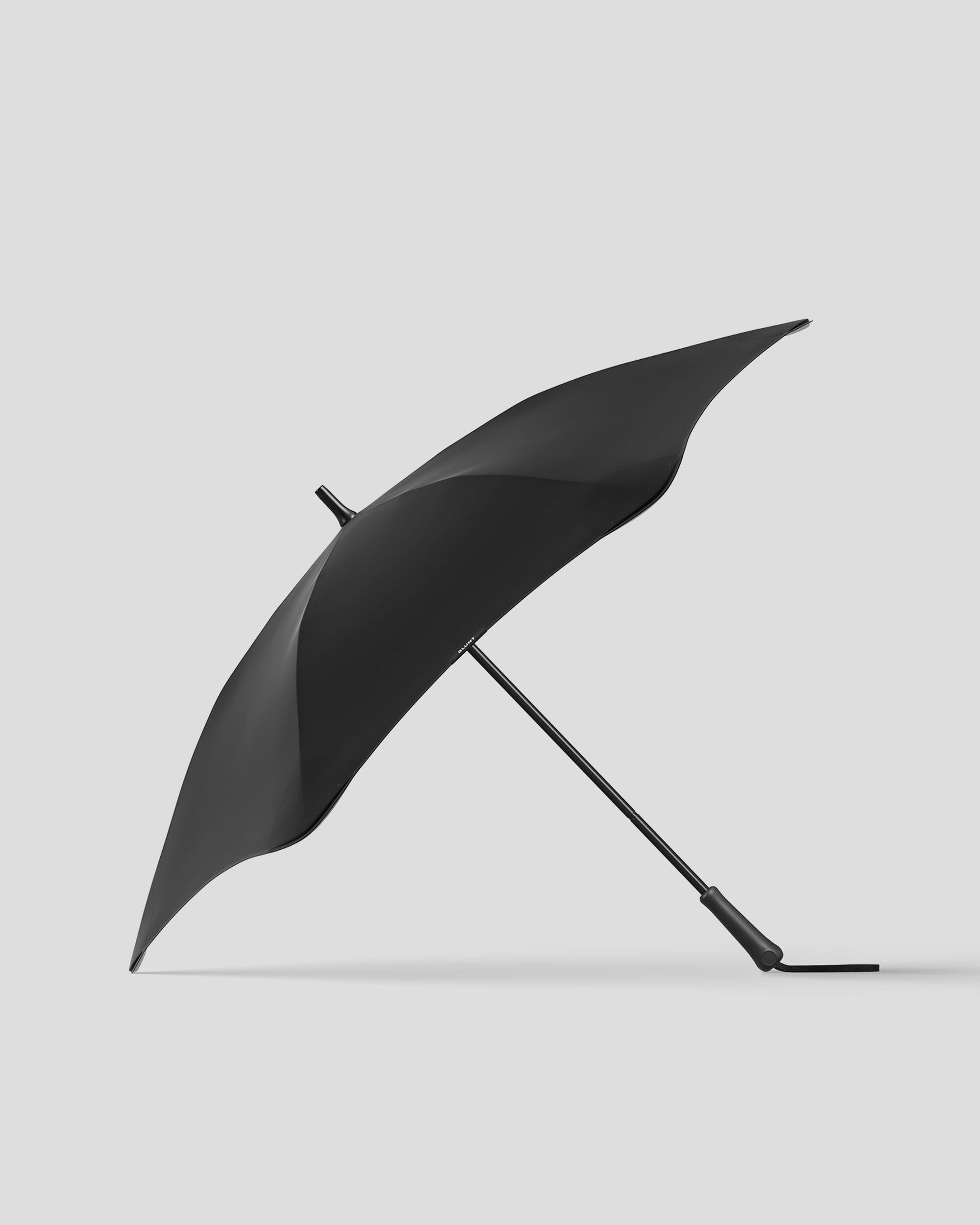 Blunt Classic Umbrella - Windproof Travel Umbrella with UV Protection - Perfect for Rainy Days, Beach, and Outdoor Activities (Black)
