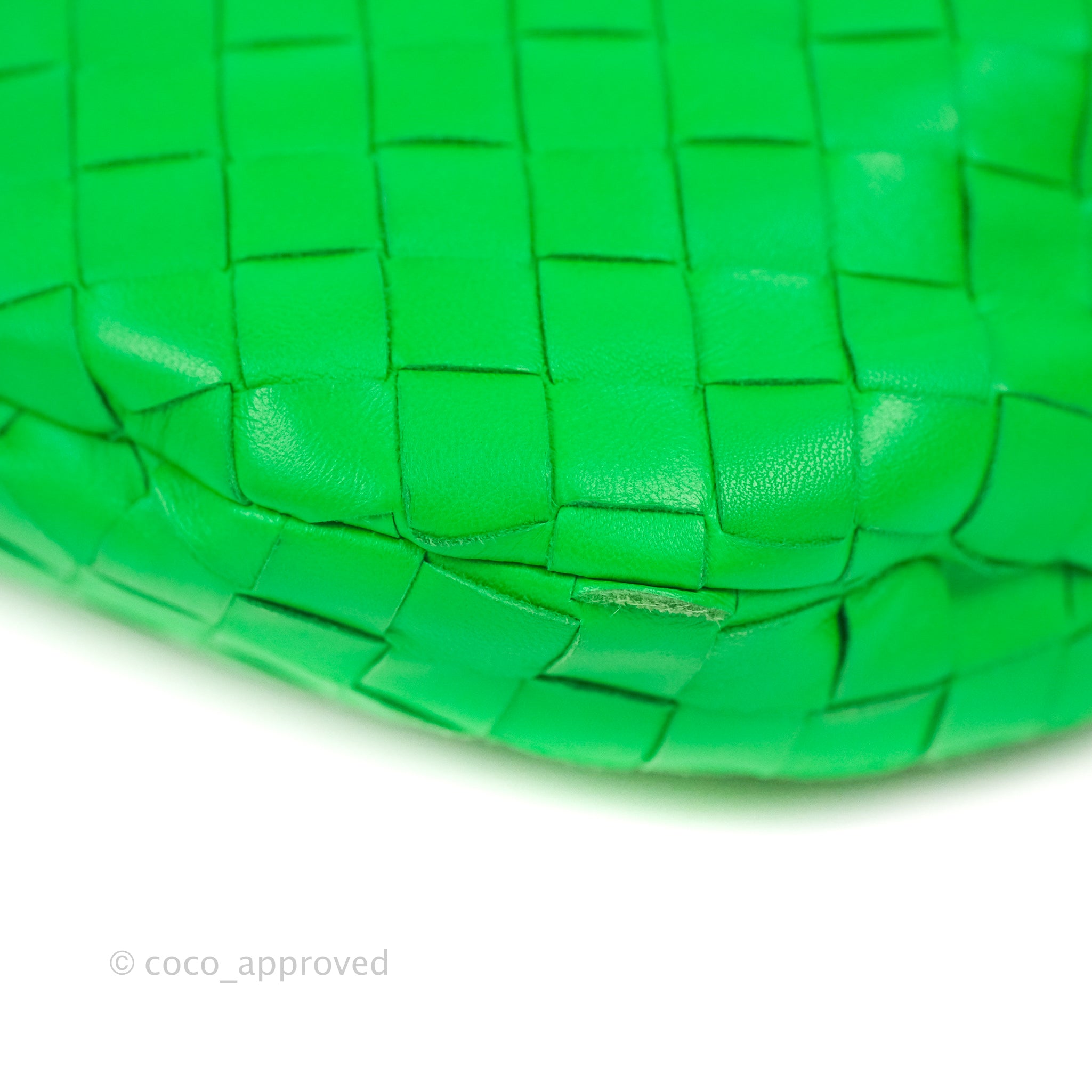 Bottega Veneta Mini Jodie Bag in Green Intrecciato Lambskin Leather - Perfect for Everyday Use, Date Nights & Special Occasions