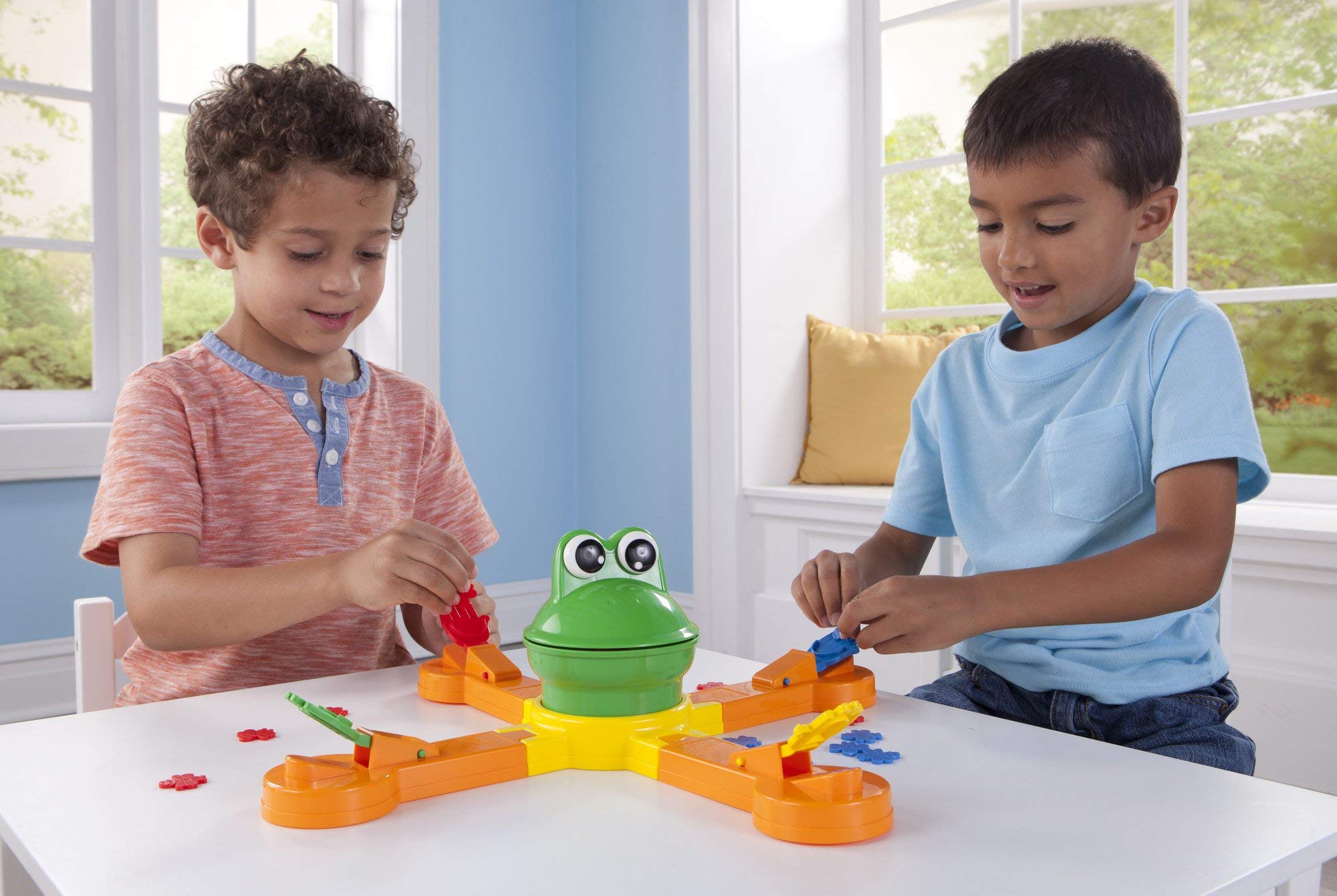 Mr. Mouth Classic Retro Board Game - Fun Family Toy for Kids Ages 5-11 | Perfect for Birthday Parties, Family Game Nights & Indoor Activities