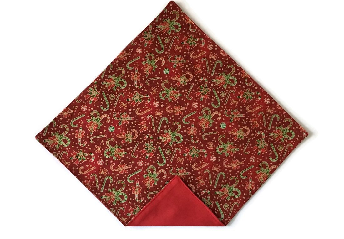 Men's Red Christmas Candy Cane Pocket Square with Gold Metallic Trim - Perfect for Holiday Parties, Weddings & Formal Events