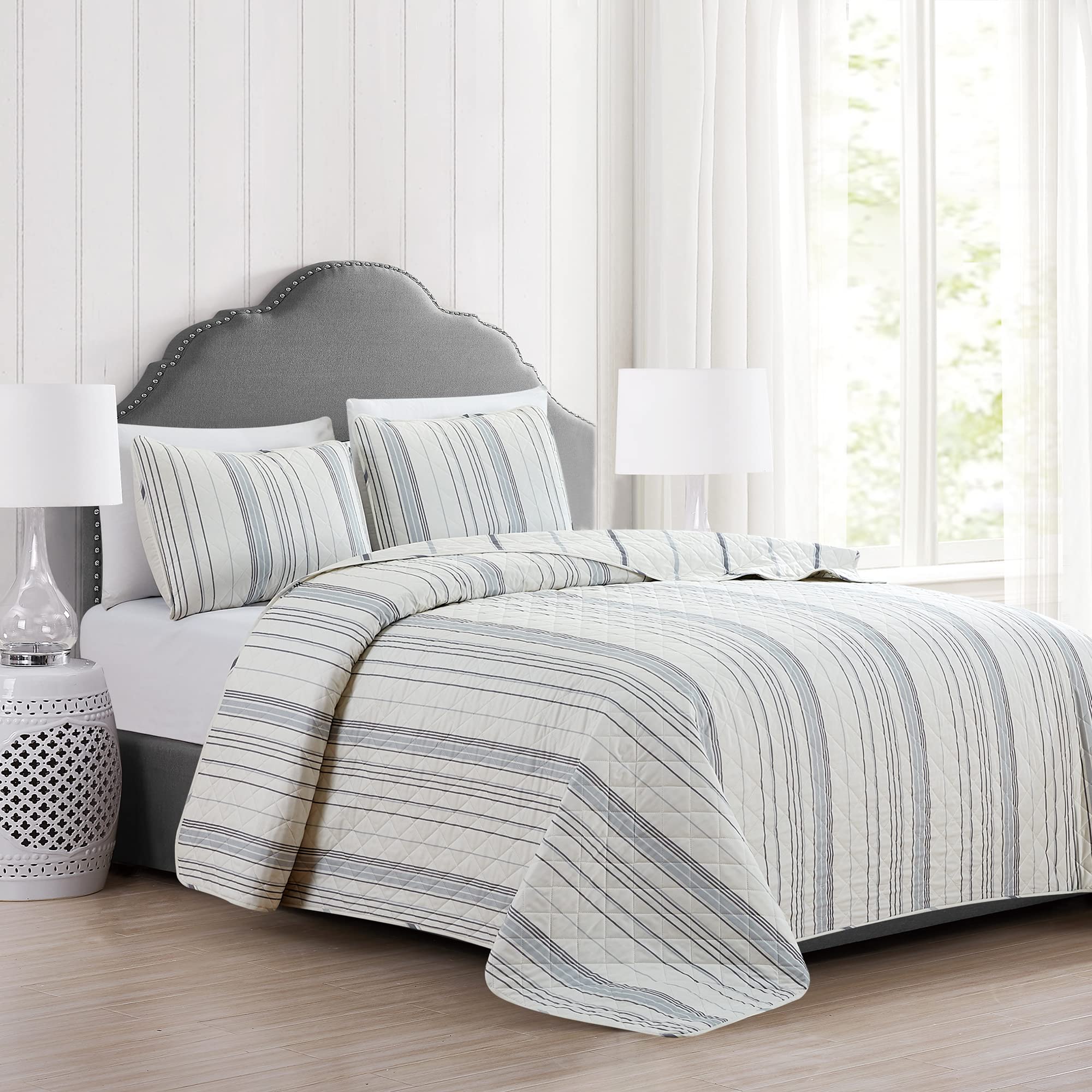 Reversible 2-Piece Quilt Set with Sham - All-Season Soft Lightweight Bedspread, Modern Striped Pattern - Sofia Collection (Twin, Ivory/Grey) | Perfect for Guest Rooms, Dorm Decor & Cozy Bedroom Makeovers