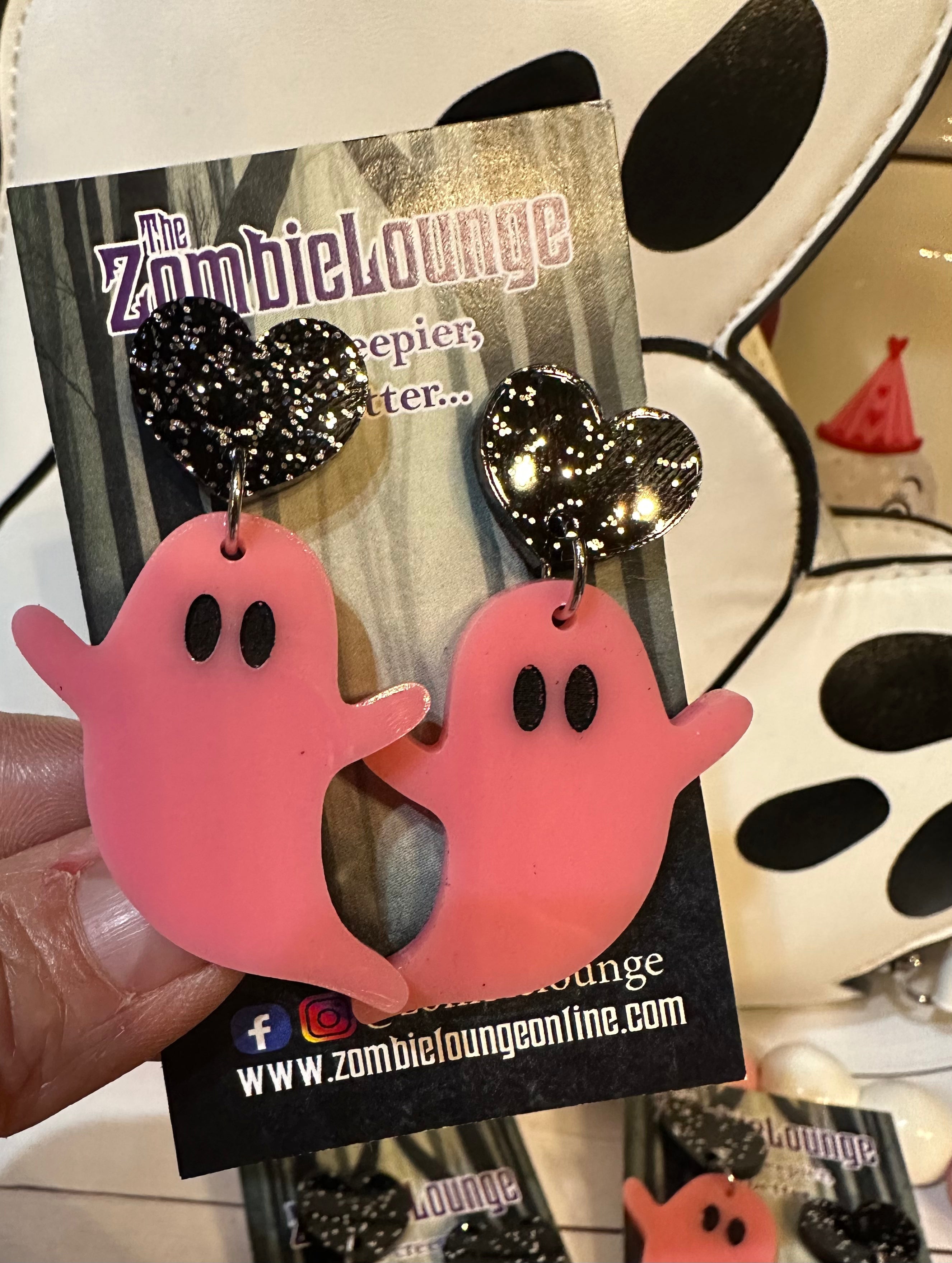 Spooky Halloween Ghost Earrings for Women - Cute & Stylish Accessories for Costume Parties, Trick or Treat, and Festive Celebrations