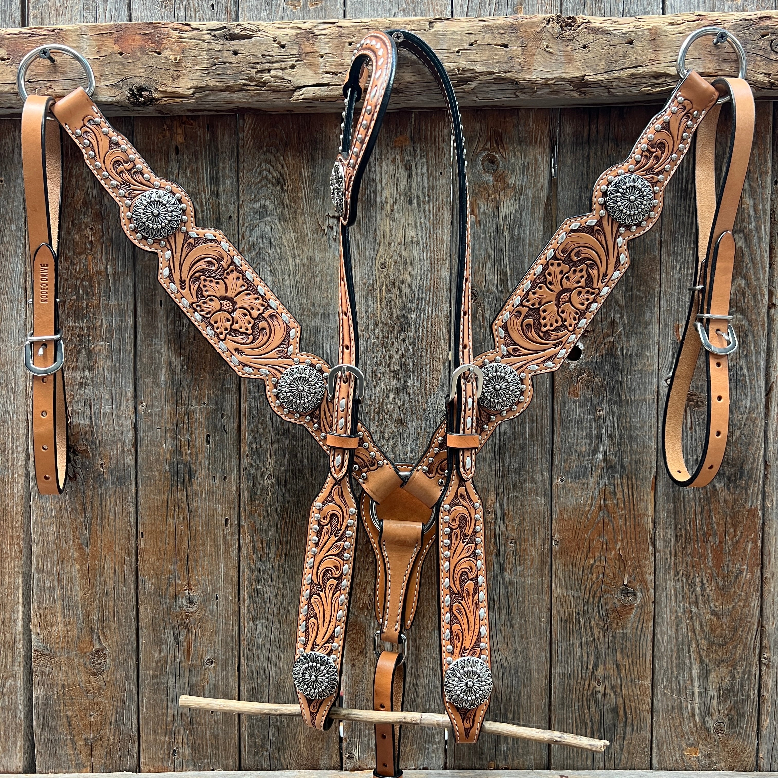 Premium Silver Buckstitch & Pinwheel Browband with One Ear & Breastcollar Tack Set #BBBC630 – Perfect for Western Horse Shows, Rodeos, and Equestrian Events