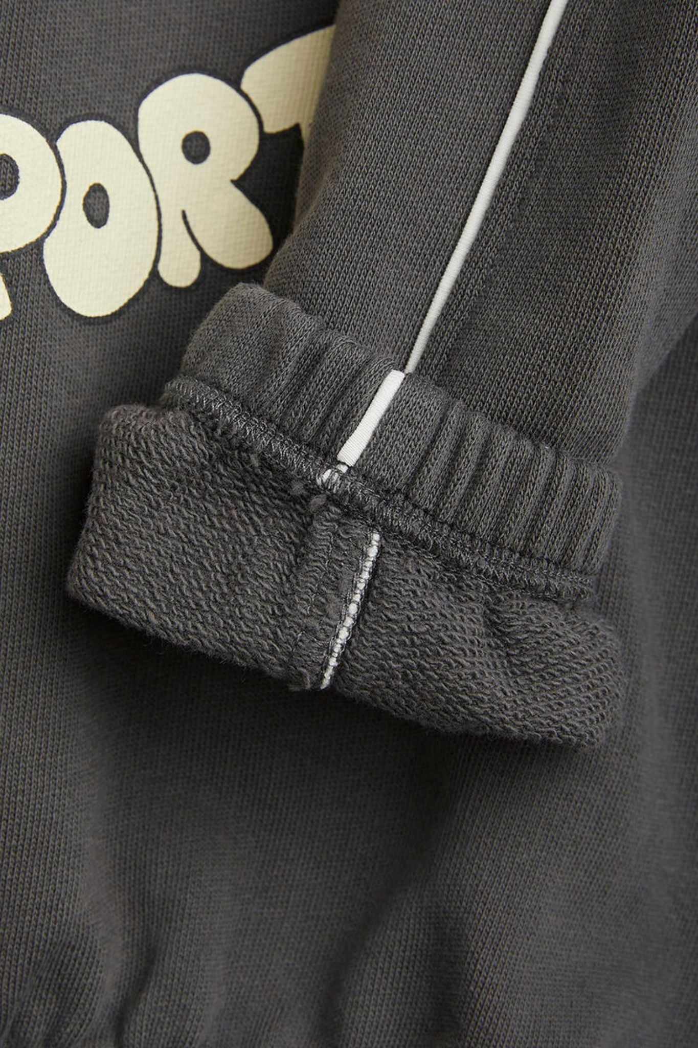 Unisex Toddler Grey Jogging Sweatshirt - Soft Cotton Hoodie for Kids Outdoor Play & Casual Wear