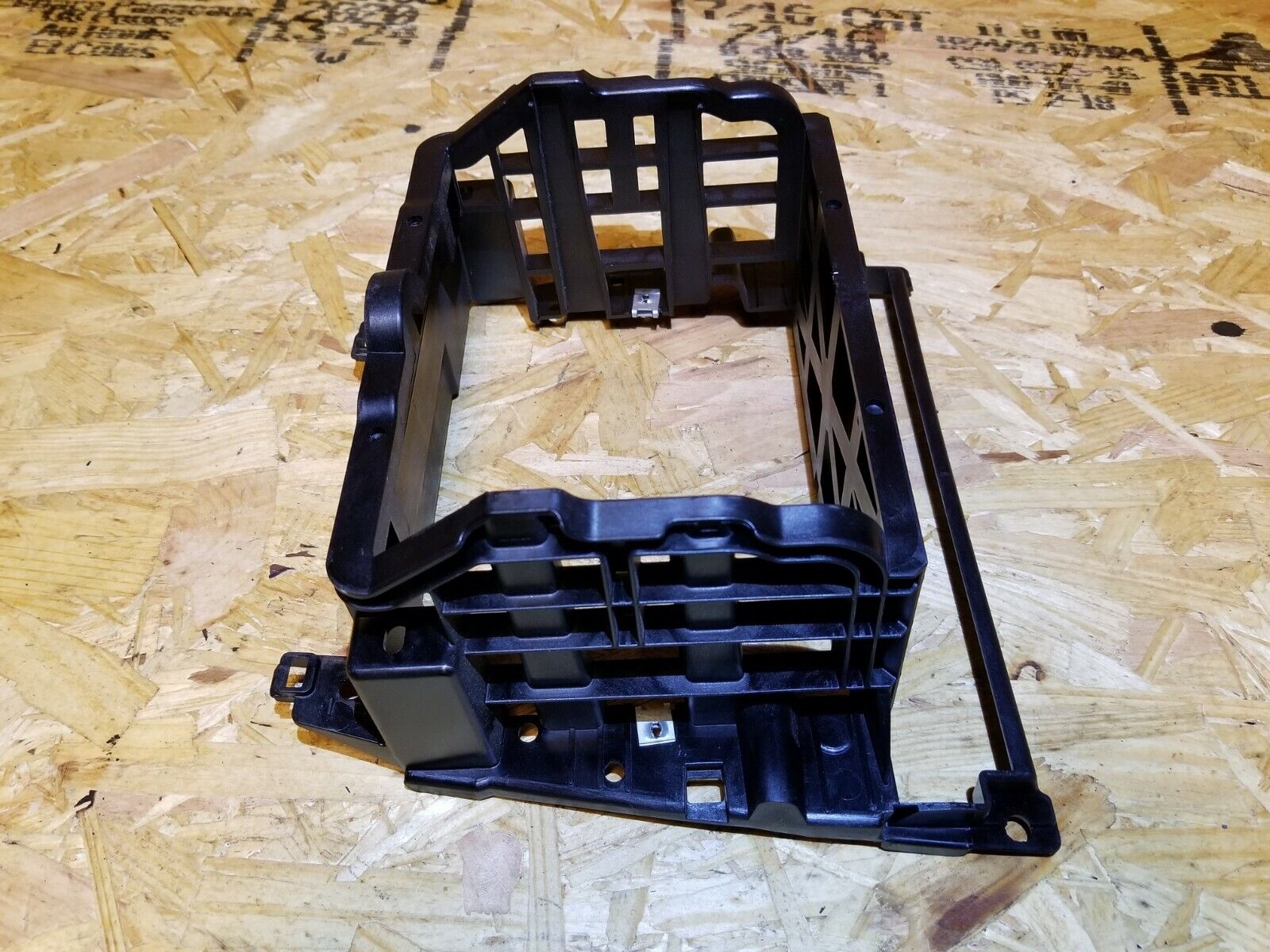 04-07 BMW 530xi E60 OEM Center CD Player Bracket 14121810 - Perfect Fit for Dash Repair & Audio System Upgrade