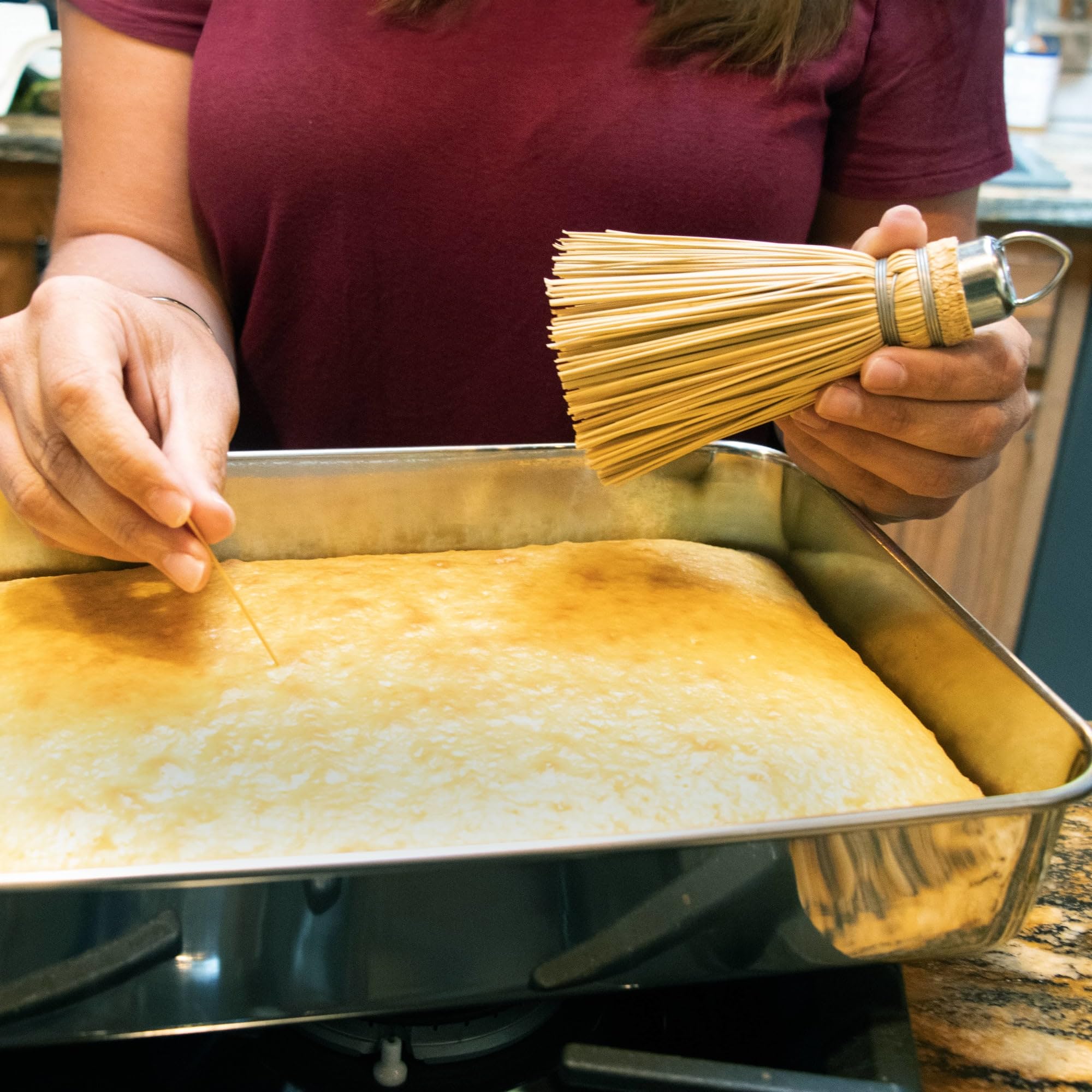 Straw Broom Poke Cake Tester - Decorative Baking Tool for Cakes, Cupcakes & Desserts | Unique Kitchen Accessory for Home Bakers & Party Decor