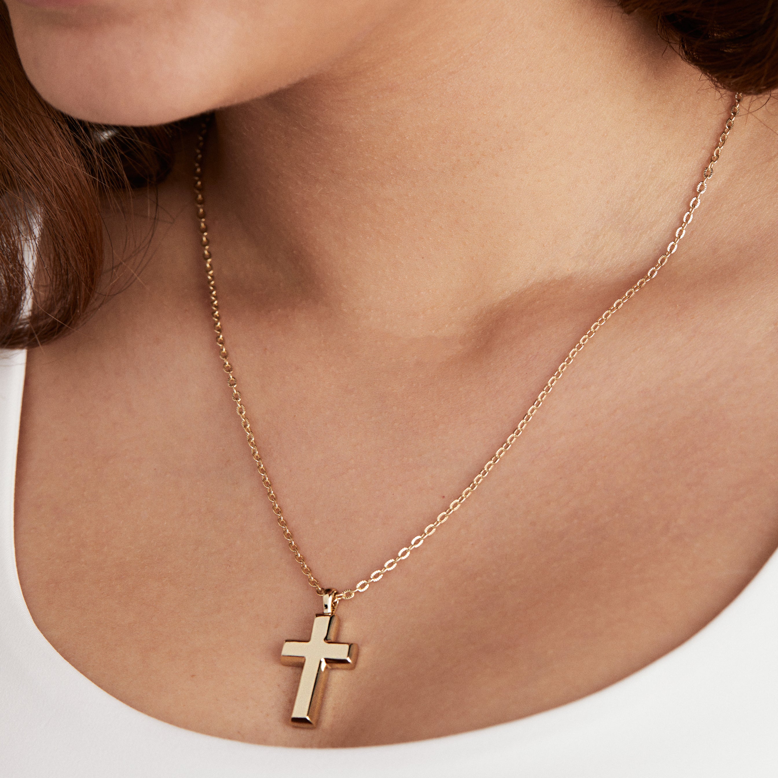 Elegant Adjustable Cross Necklace for Women & Men - Perfect for Everyday Wear, Gifts & Religious Occasions