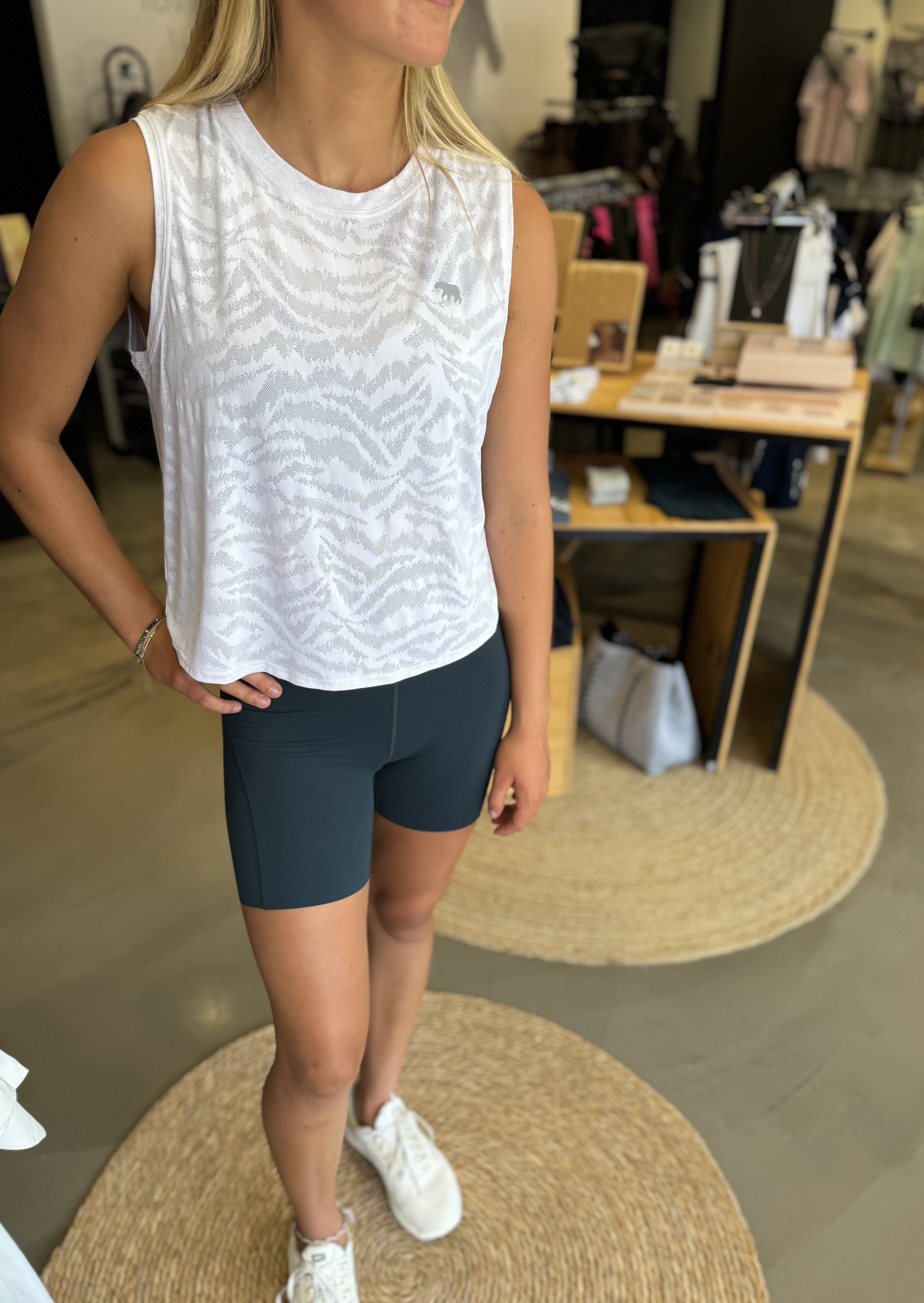 Flex Pocket Bike Tight - High Performance Cycling Shorts for Men & Women | Comfortable & Breathable for Road Biking, Spinning & Gym Workouts