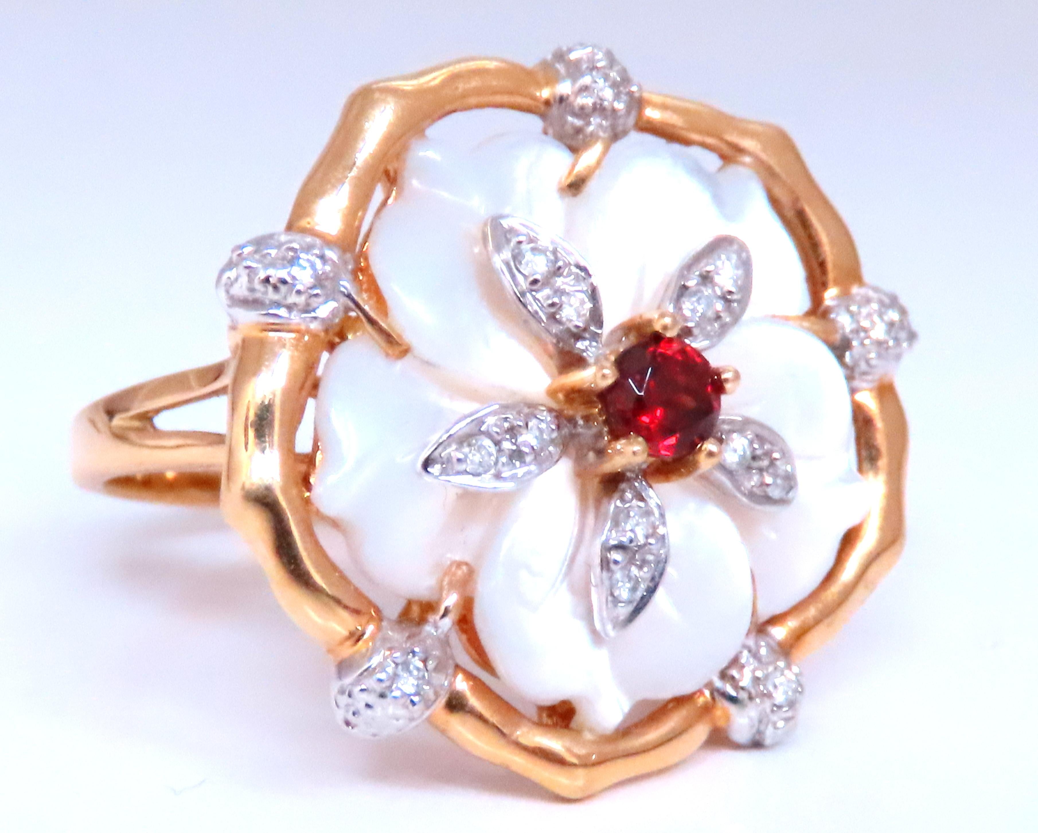 Natural Garnet & Mother of Pearl Ring - 18K Gold Jewelry for Women, Elegant Statement Ring for Wedding, Anniversary & Special Occasions (Ref 12301)